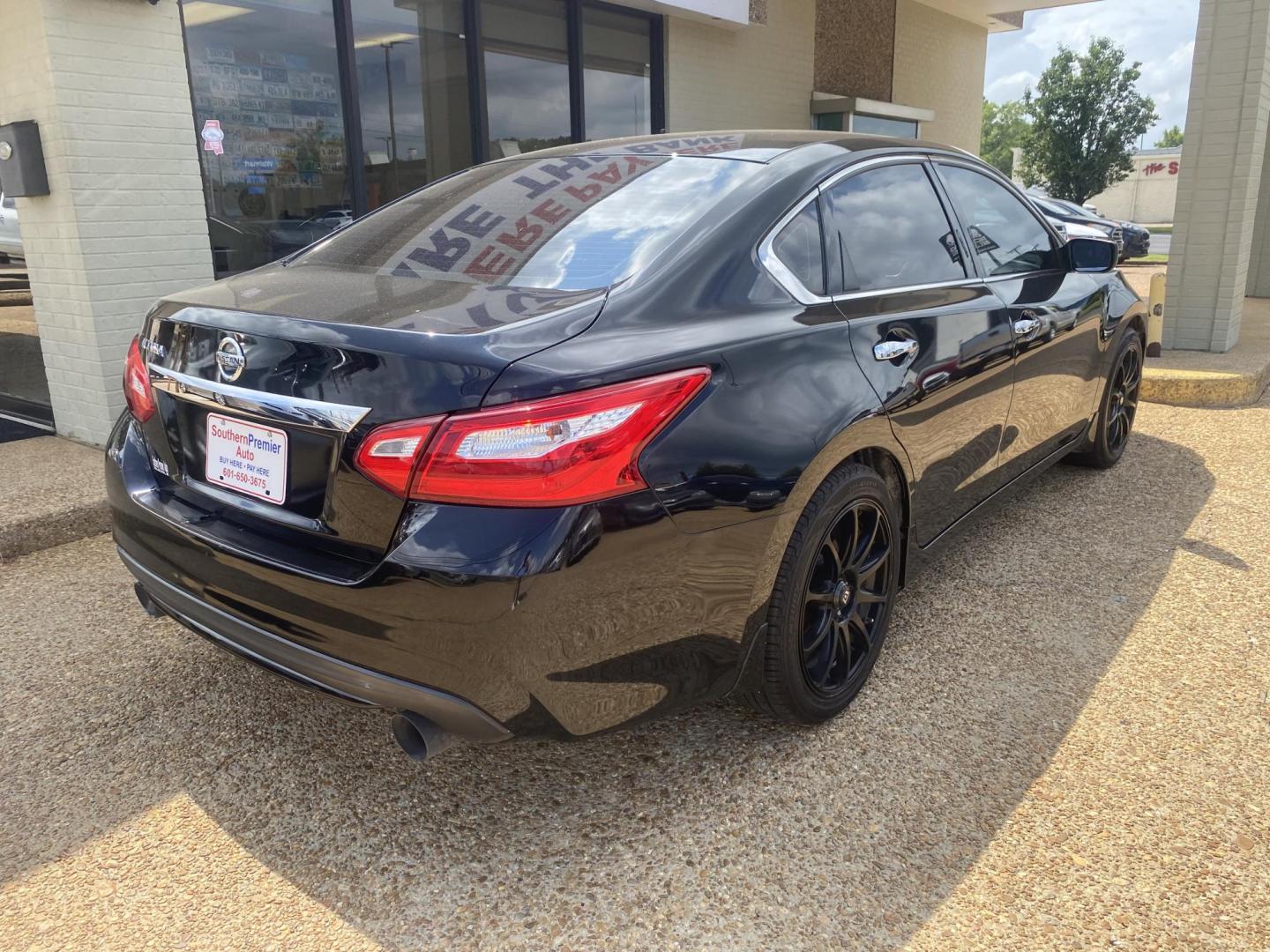 2017 BLACK NISSAN ALTIMA 2.5; 2.5 S; 2 (1N4AL3APXHN) , located at 922 W. Beacon St., Philadelphia, MS, 39350, (601) 650-3675, 32.770447, -89.127151 - Photo#5