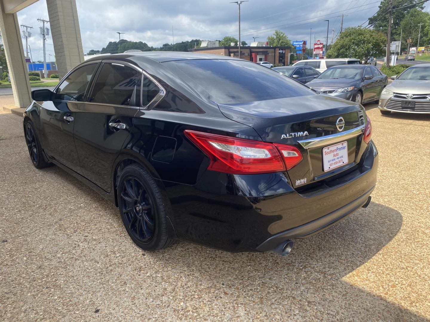 2017 BLACK NISSAN ALTIMA 2.5; 2.5 S; 2 (1N4AL3APXHN) , located at 922 W. Beacon St., Philadelphia, MS, 39350, (601) 650-3675, 32.770447, -89.127151 - Photo#3
