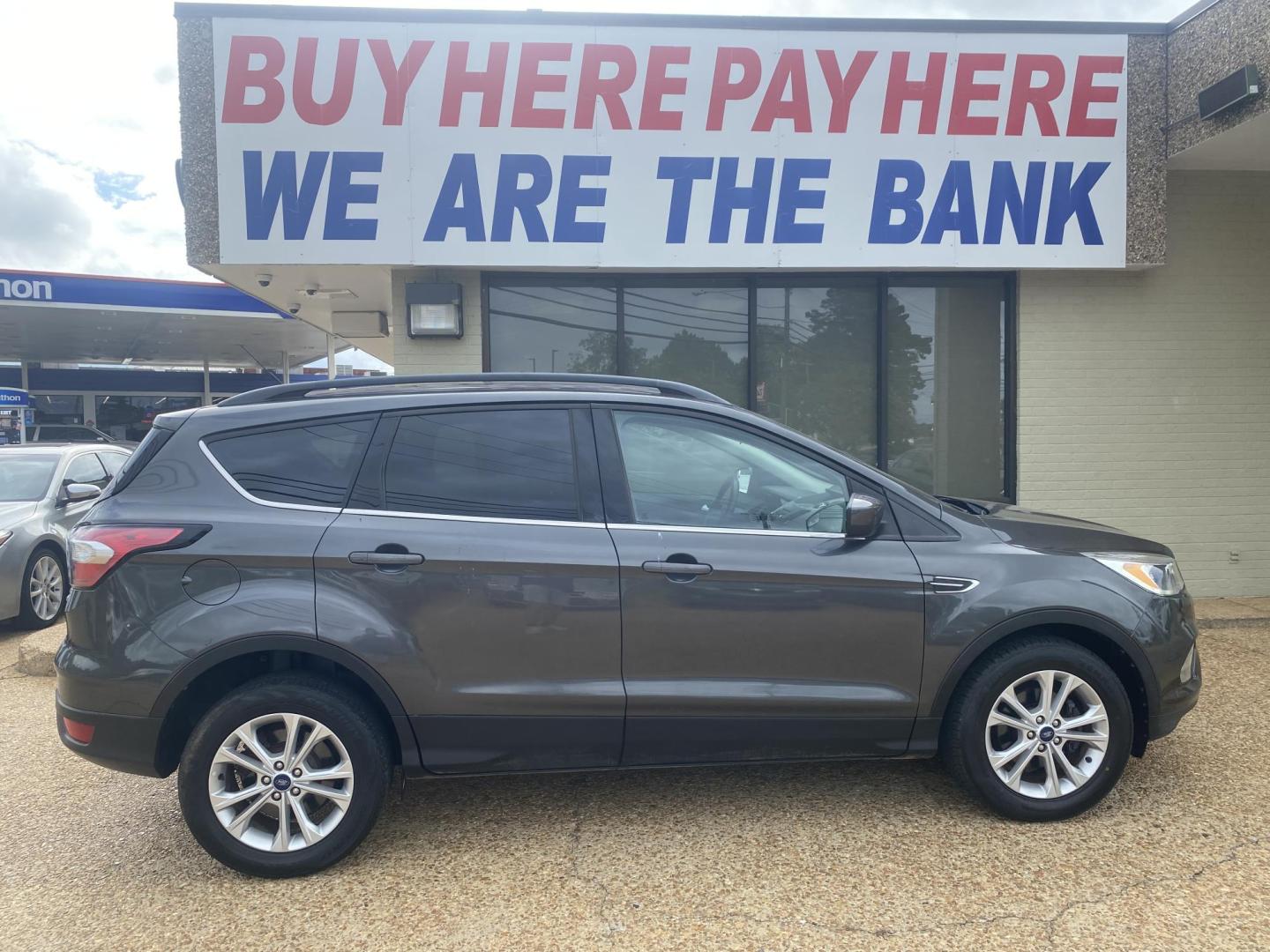 2018 GRAY FORD ESCAPE SE (1FMCU0GD1JU) , located at 922 W. Beacon St., Philadelphia, MS, 39350, (601) 650-3675, 32.770447, -89.127151 - Photo#6