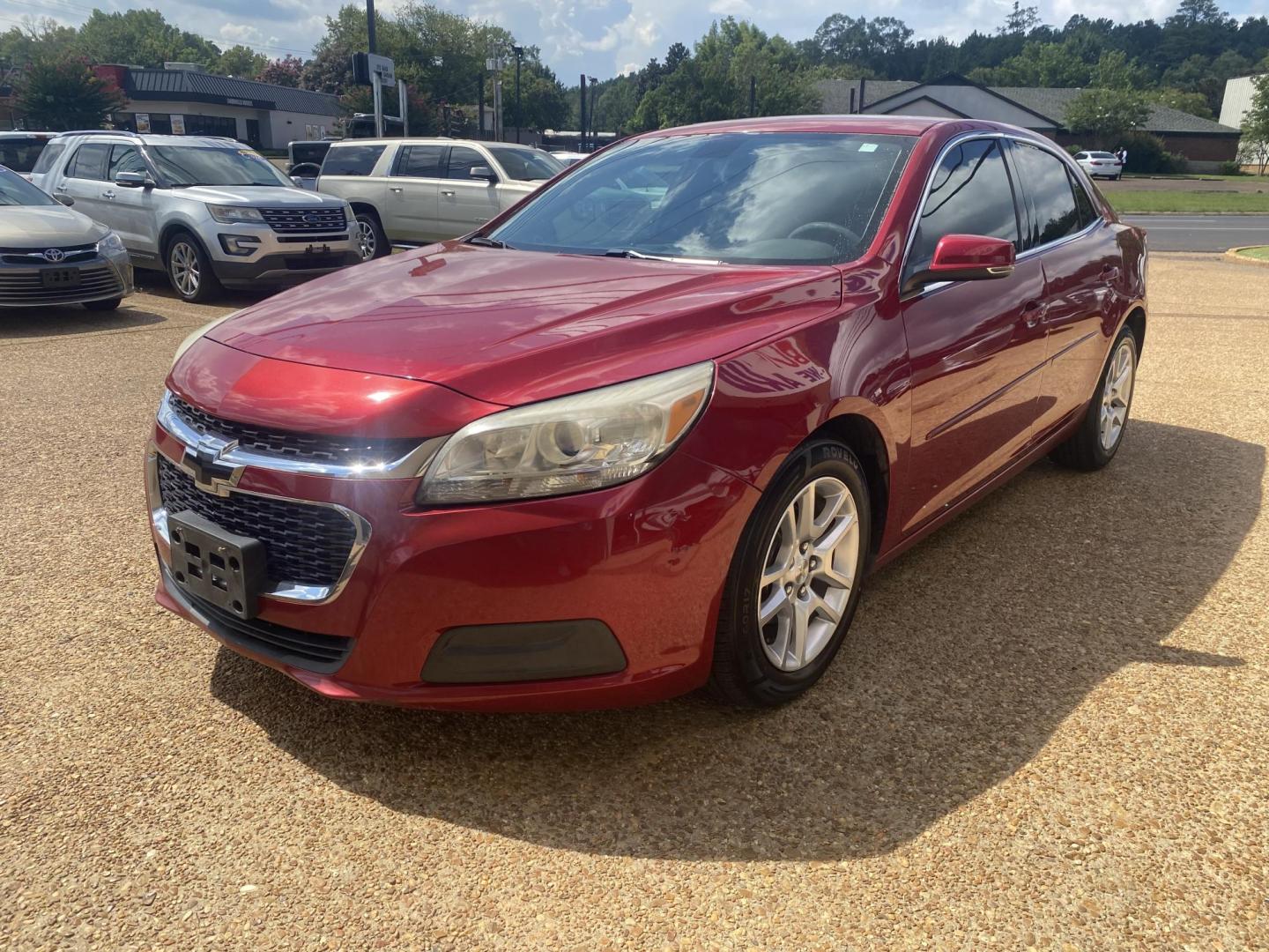 2014 RED CHEVROLET MALIBU 1LT (1G11C5SL6EF) , located at 922 W. Beacon St., Philadelphia, MS, 39350, (601) 650-3675, 32.770447, -89.127151 - Photo#2
