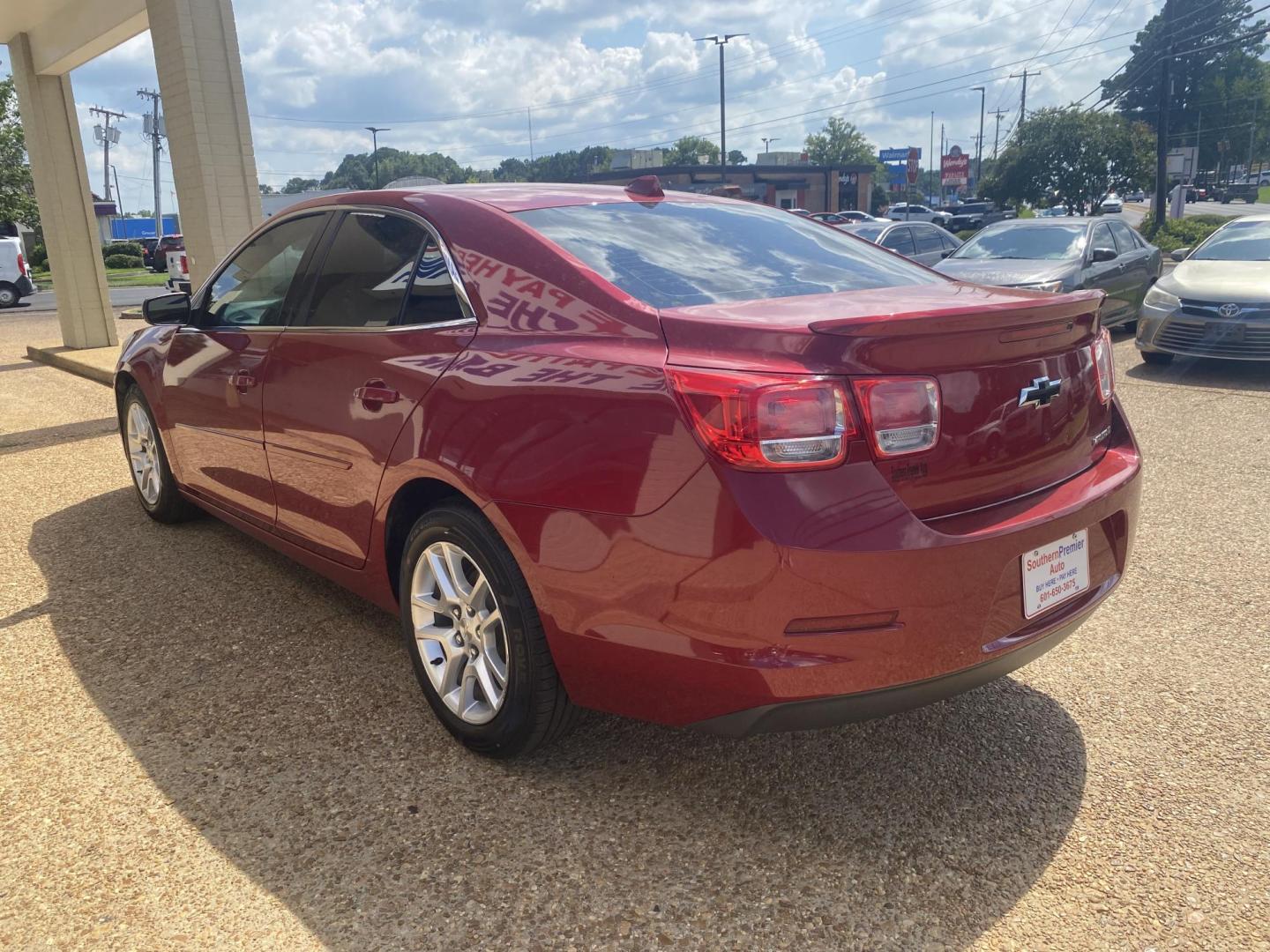 2014 RED CHEVROLET MALIBU 1LT (1G11C5SL6EF) , located at 922 W. Beacon St., Philadelphia, MS, 39350, (601) 650-3675, 32.770447, -89.127151 - Photo#3