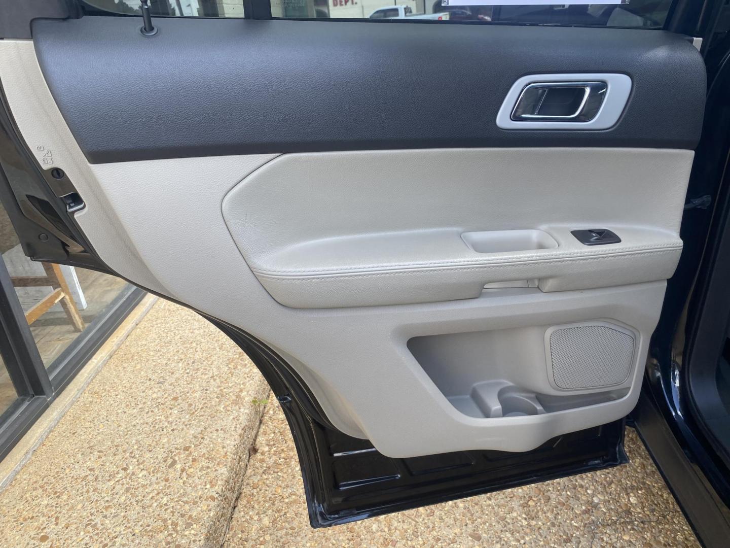 2013 BLACK FORD EXPLORER XLT (1FM5K7D97DG) , located at 922 W. Beacon St., Philadelphia, MS, 39350, (601) 650-3675, 32.770447, -89.127151 - Photo#12