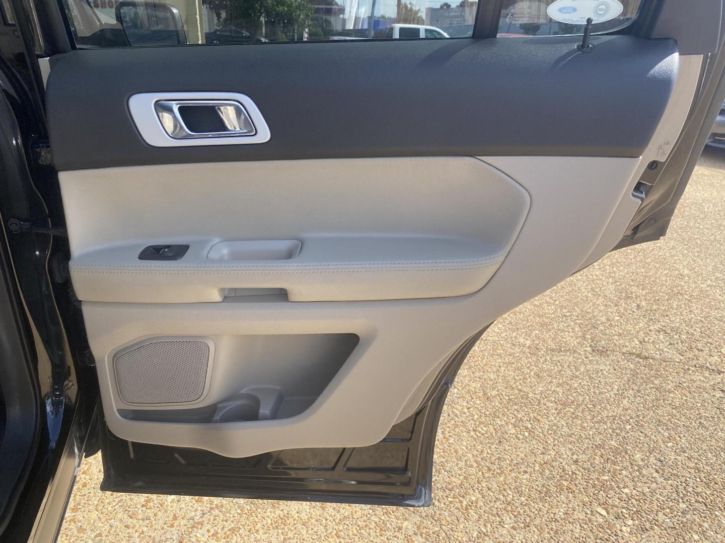 2013 BLACK FORD EXPLORER XLT (1FM5K7D97DG) , located at 922 W. Beacon St., Philadelphia, MS, 39350, (601) 650-3675, 32.770447, -89.127151 - Photo#15