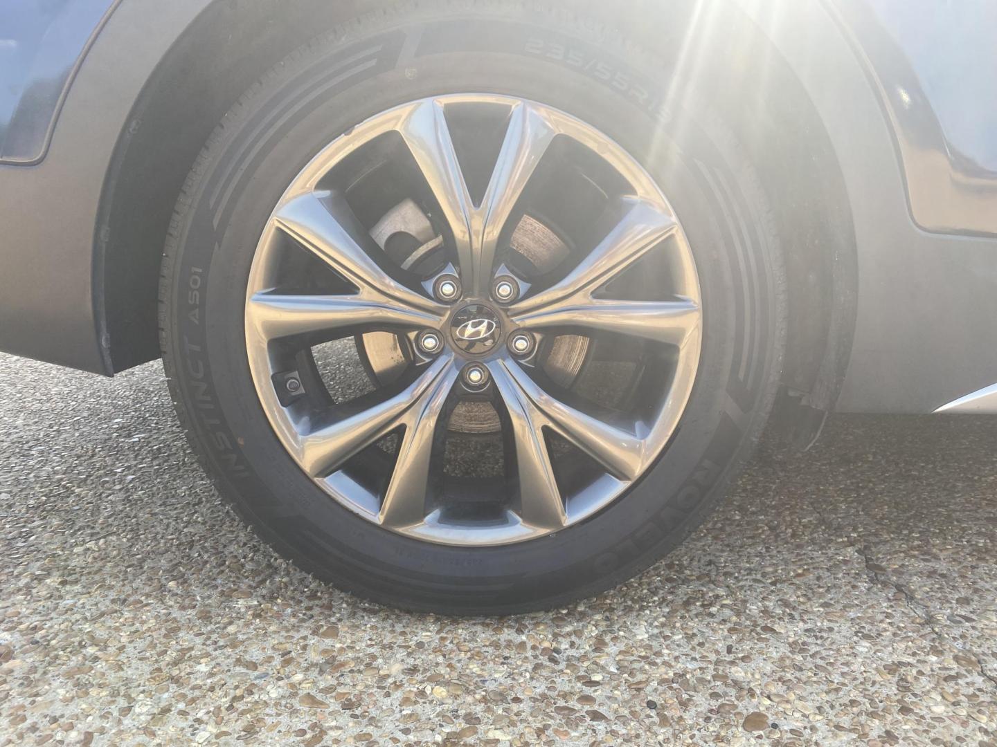 2017 BLUE HYUNDAI SANTA FE SPORT 2.0T (5XYZW4LA9HG) , located at 922 W. Beacon St., Philadelphia, MS, 39350, (601) 650-3675, 32.770447, -89.127151 - Photo#7