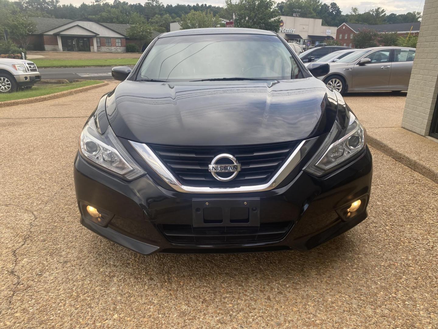 2018 BLACK NISSAN ALTIMA SV (1N4AL3APXJC) , located at 922 W. Beacon St., Philadelphia, MS, 39350, (601) 650-3675, 32.770447, -89.127151 - Photo#1