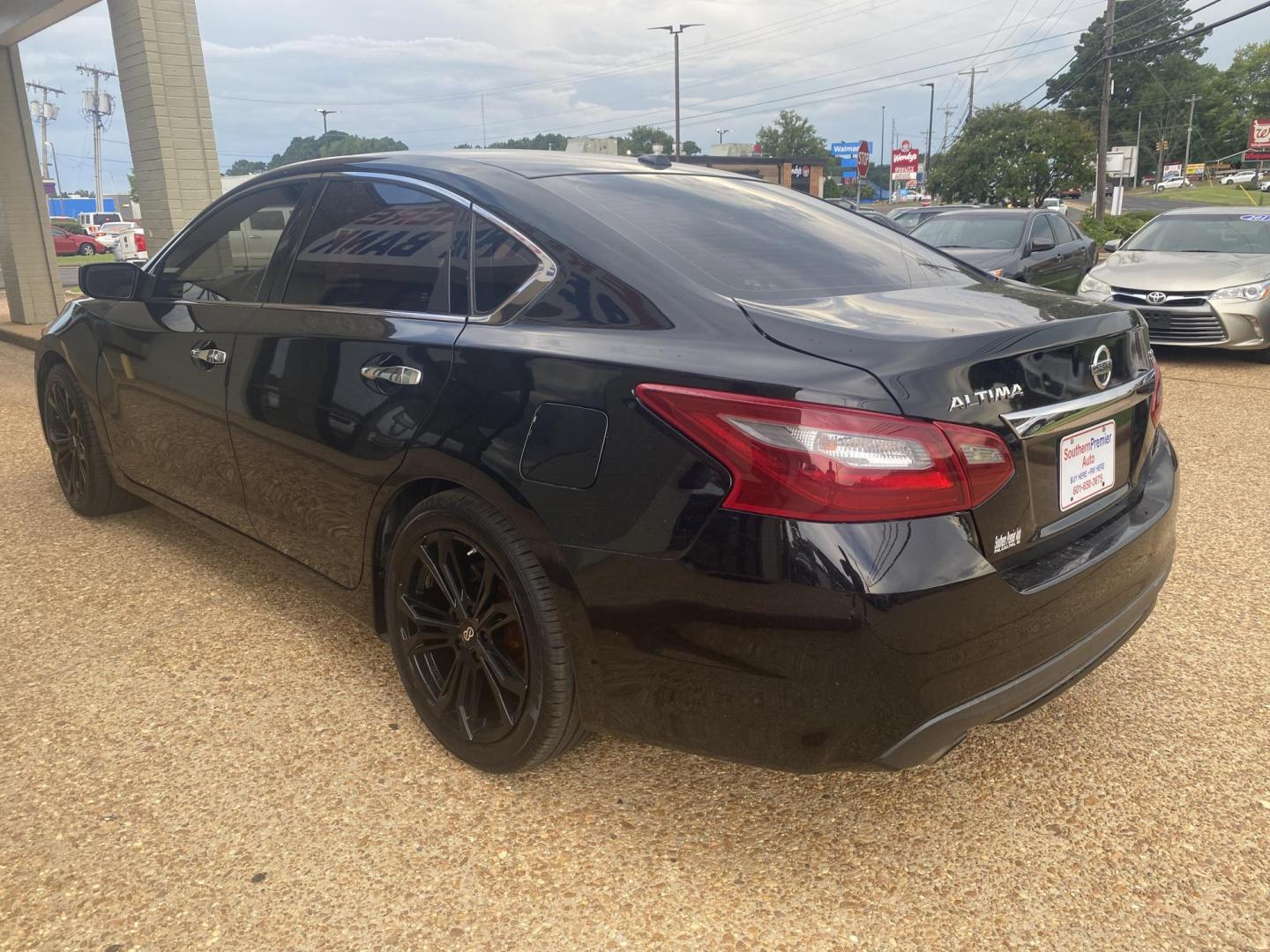 2018 BLACK NISSAN ALTIMA SV (1N4AL3APXJC) , located at 922 W. Beacon St., Philadelphia, MS, 39350, (601) 650-3675, 32.770447, -89.127151 - Photo#3