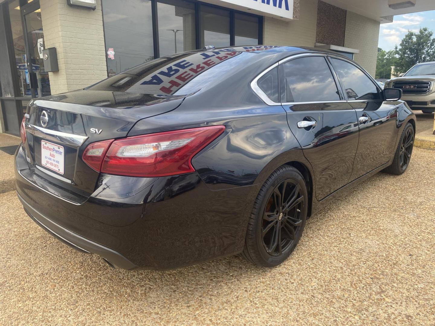2018 BLACK NISSAN ALTIMA SV (1N4AL3APXJC) , located at 922 W. Beacon St., Philadelphia, MS, 39350, (601) 650-3675, 32.770447, -89.127151 - Photo#5