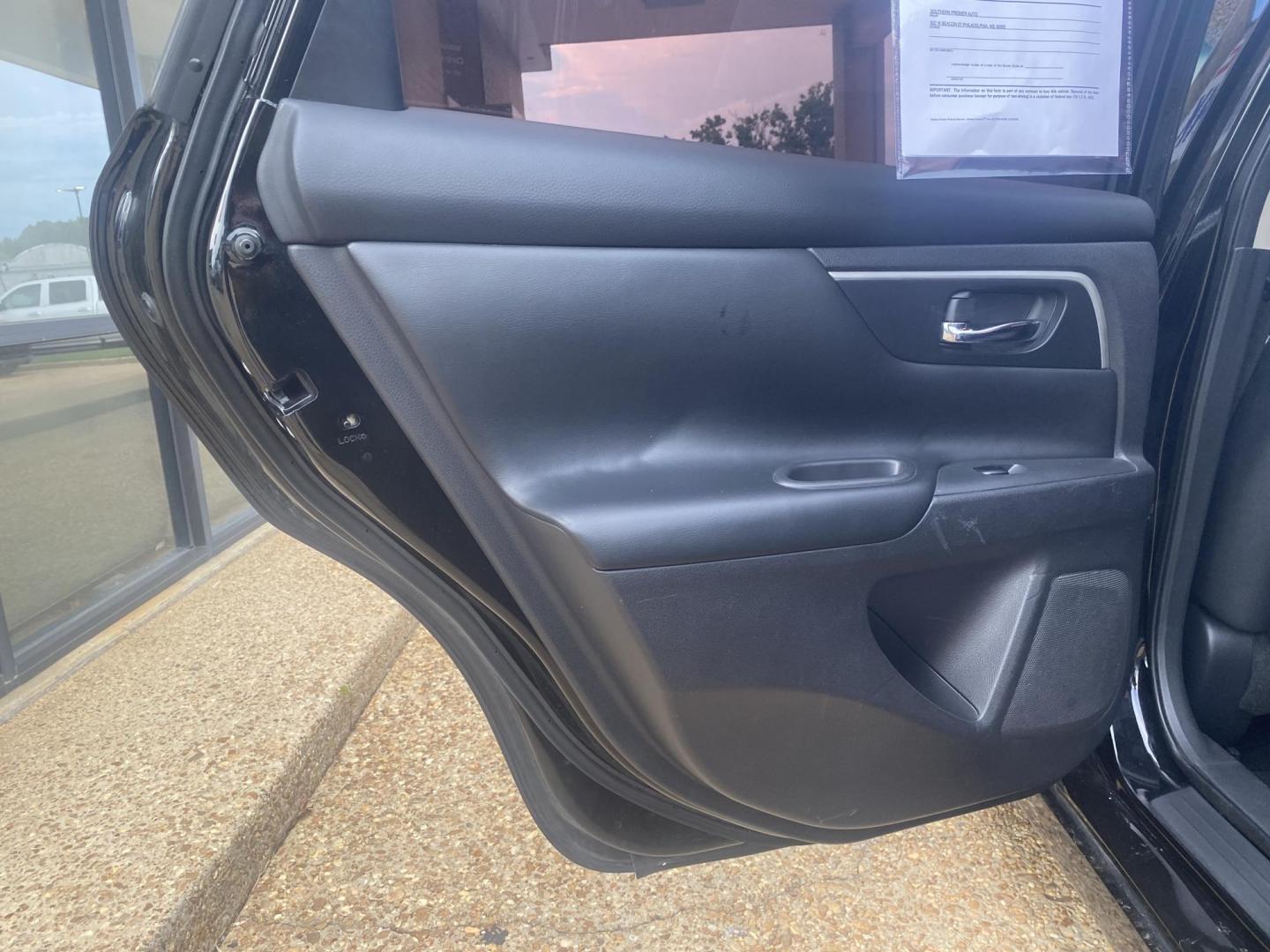 2018 BLACK NISSAN ALTIMA SV (1N4AL3APXJC) , located at 922 W. Beacon St., Philadelphia, MS, 39350, (601) 650-3675, 32.770447, -89.127151 - Photo#12