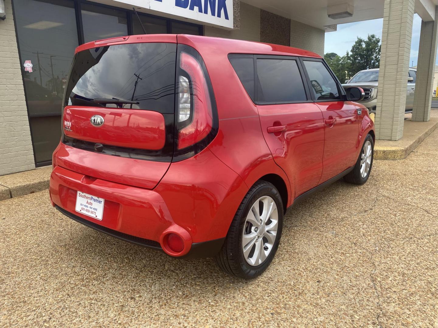 2016 RED KIA SOUL ! (EXCLAIM) (KNDJX3A51G7) , located at 922 W. Beacon St., Philadelphia, MS, 39350, (601) 650-3675, 32.770447, -89.127151 - Photo#5