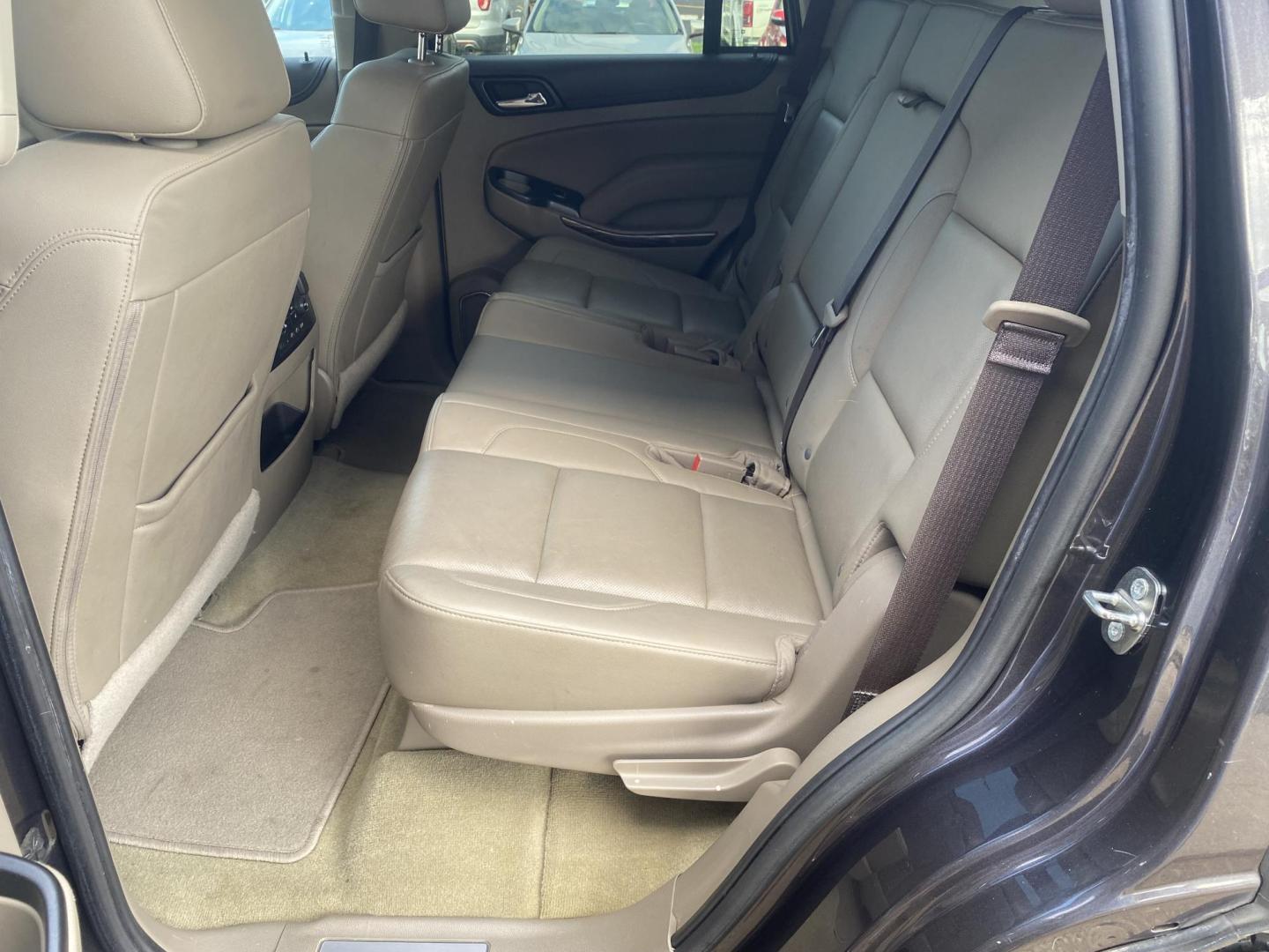 2017 GRAY GMC YUKON SLT (1GKS1BKC8HR) , located at 922 W. Beacon St., Philadelphia, MS, 39350, (601) 650-3675, 32.770447, -89.127151 - Photo#13