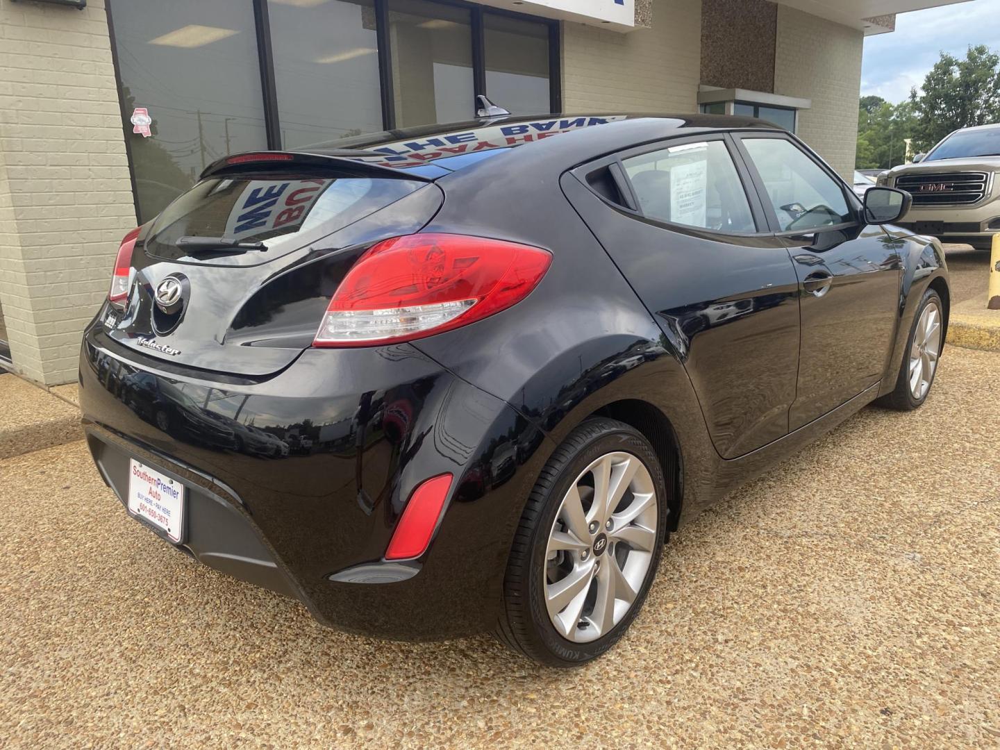 2016 BLACK HYUNDAI VELOSTER BASE (KMHTC6AD7GU) , located at 922 W. Beacon St., Philadelphia, MS, 39350, (601) 650-3675, 32.770447, -89.127151 - Photo#5