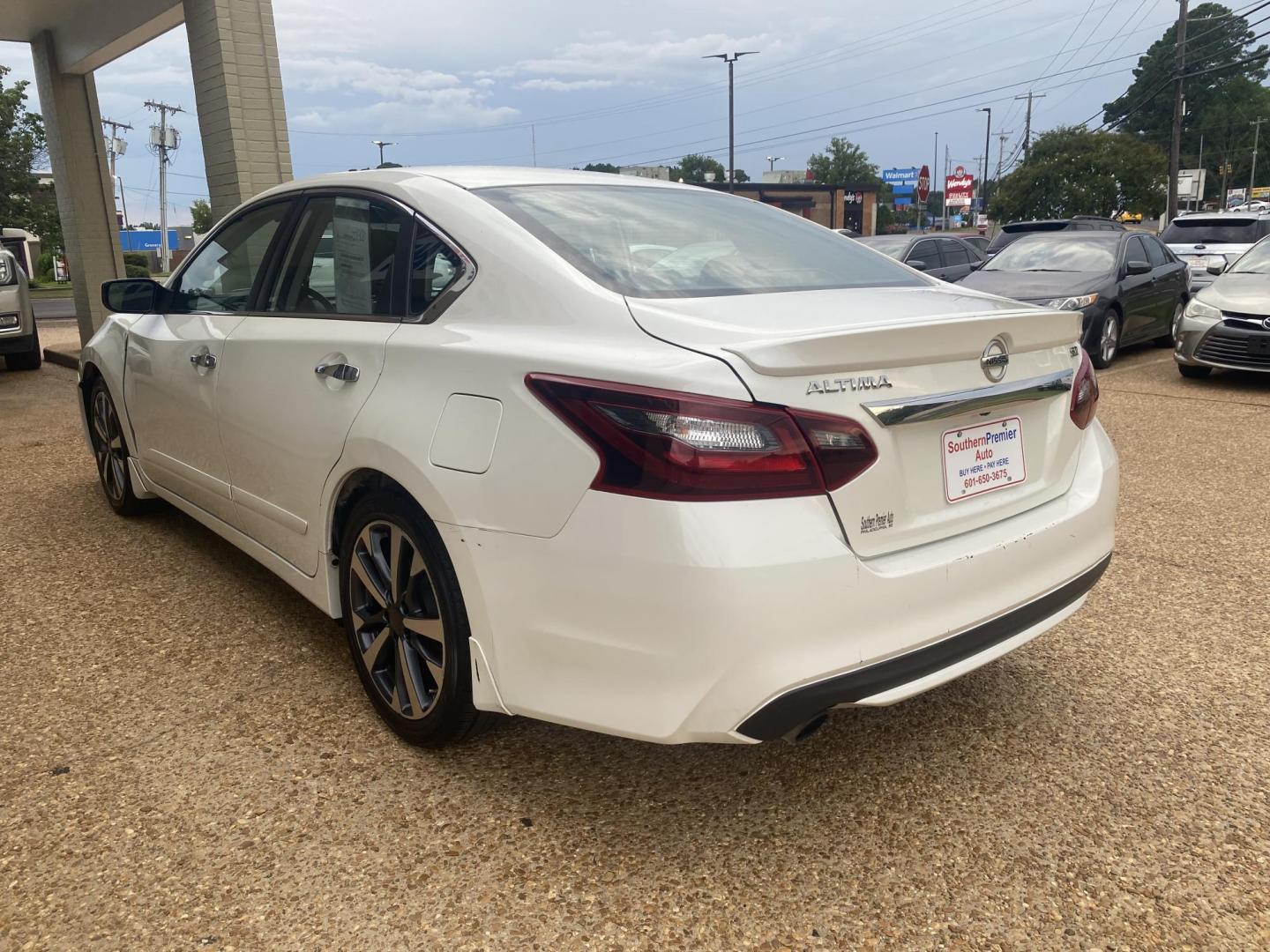 2017 WHITE NISSAN ALTIMA SR (1N4AL3AP9HC) , located at 922 W. Beacon St., Philadelphia, MS, 39350, (601) 650-3675, 32.770447, -89.127151 - Photo#3