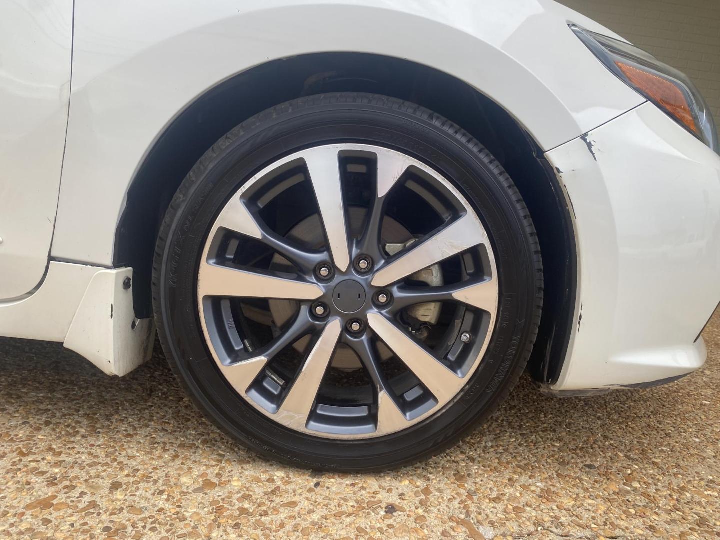 2017 WHITE NISSAN ALTIMA SR (1N4AL3AP9HC) , located at 922 W. Beacon St., Philadelphia, MS, 39350, (601) 650-3675, 32.770447, -89.127151 - Photo#7