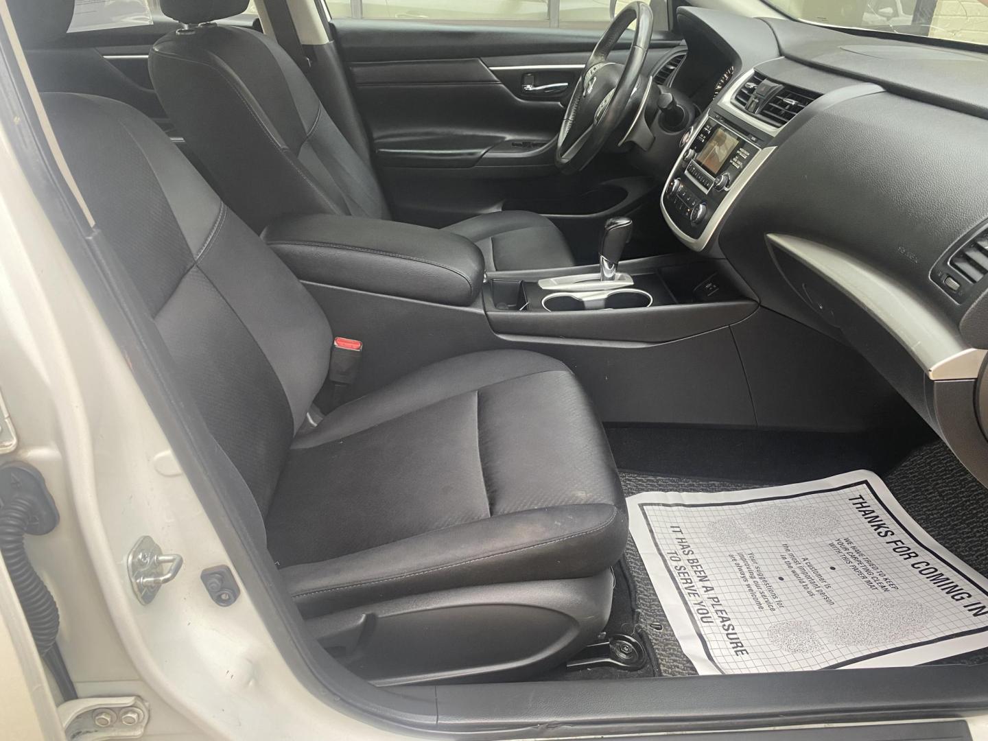 2017 WHITE NISSAN ALTIMA SR (1N4AL3AP9HC) , located at 922 W. Beacon St., Philadelphia, MS, 39350, (601) 650-3675, 32.770447, -89.127151 - Photo#10