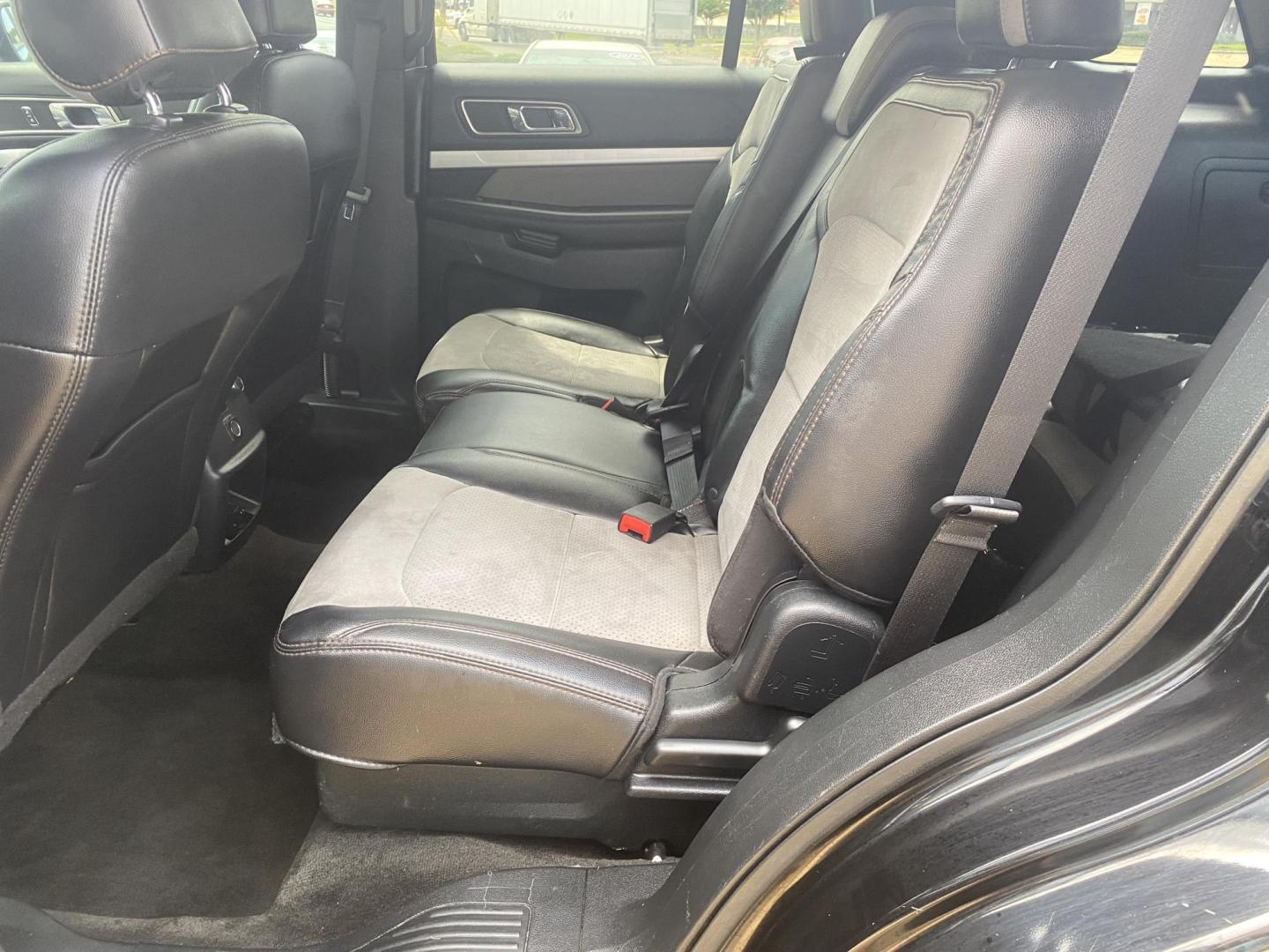 2017 BLACK FORD EXPLORER XLT (1FM5K7DH9HG) , located at 922 W. Beacon St., Philadelphia, MS, 39350, (601) 650-3675, 32.770447, -89.127151 - Photo#13