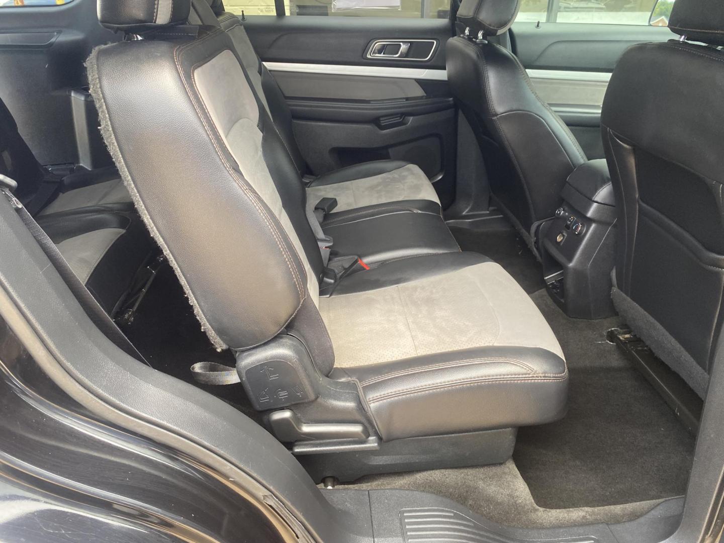 2017 BLACK FORD EXPLORER XLT (1FM5K7DH9HG) , located at 922 W. Beacon St., Philadelphia, MS, 39350, (601) 650-3675, 32.770447, -89.127151 - Photo#14
