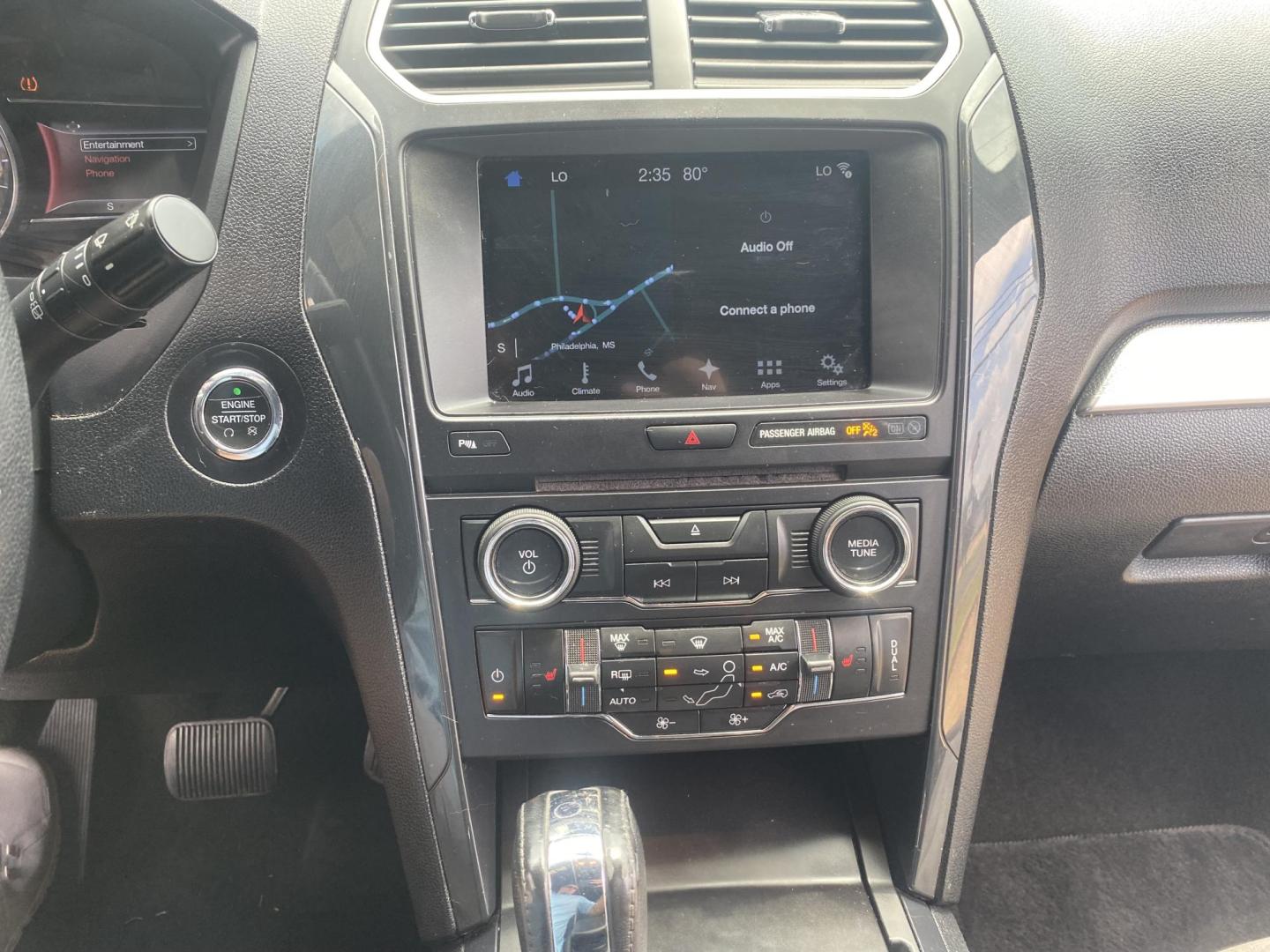 2017 BLACK FORD EXPLORER XLT (1FM5K7DH9HG) , located at 922 W. Beacon St., Philadelphia, MS, 39350, (601) 650-3675, 32.770447, -89.127151 - Photo#17