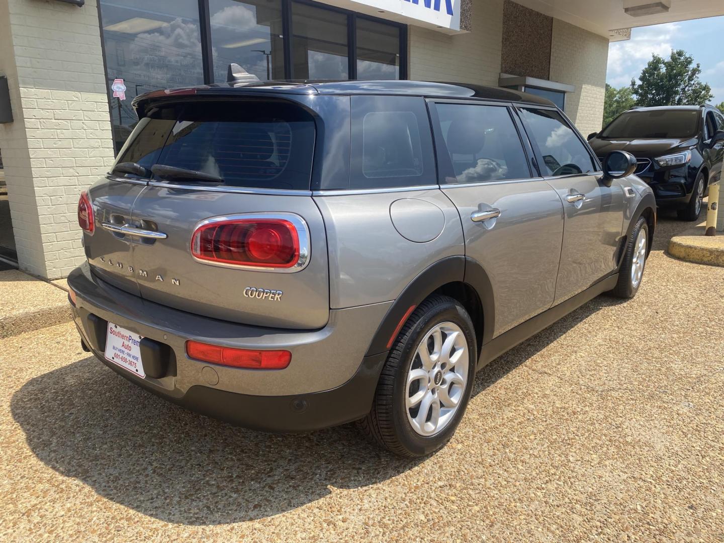 2016 SILVER MINI CLUBMAN COOPER (WMWLN5C56G2) , located at 922 W. Beacon St., Philadelphia, MS, 39350, (601) 650-3675, 32.770447, -89.127151 - Photo#5