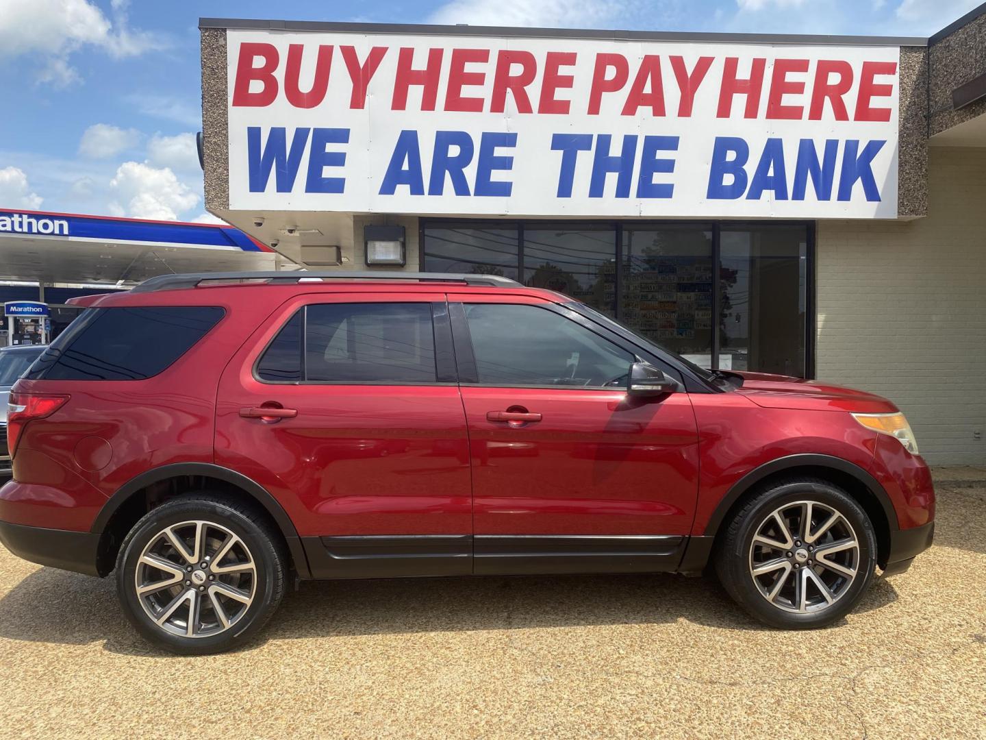 2015 RED FORD EXPLORER XLT (1FM5K7D82FG) , located at 922 W. Beacon St., Philadelphia, MS, 39350, (601) 650-3675, 32.770447, -89.127151 - Photo#6
