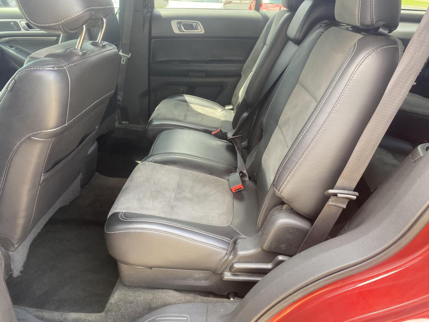 2015 RED FORD EXPLORER XLT (1FM5K7D82FG) , located at 922 W. Beacon St., Philadelphia, MS, 39350, (601) 650-3675, 32.770447, -89.127151 - Photo#13
