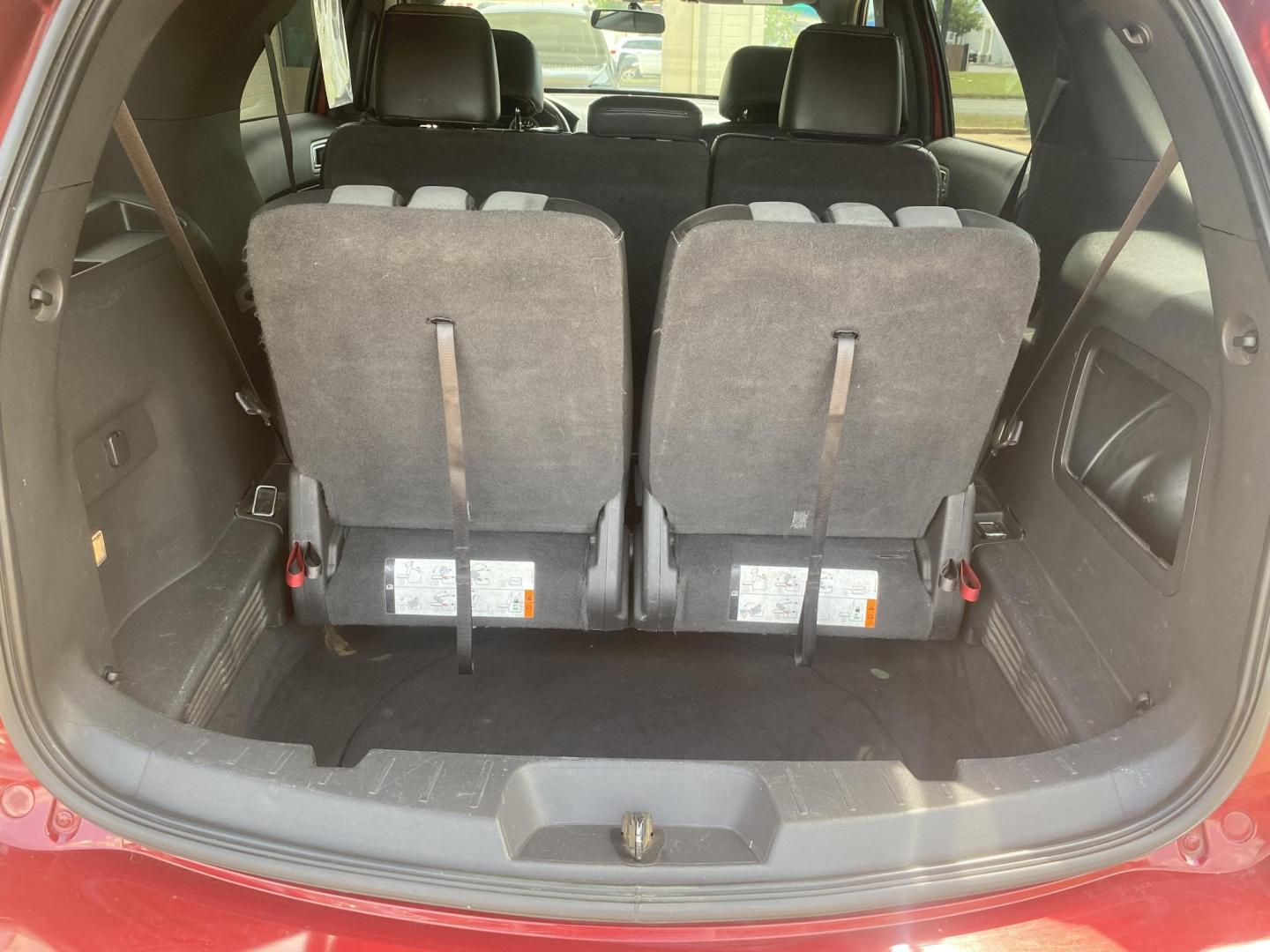 2015 RED FORD EXPLORER XLT (1FM5K7D82FG) , located at 922 W. Beacon St., Philadelphia, MS, 39350, (601) 650-3675, 32.770447, -89.127151 - Photo#18