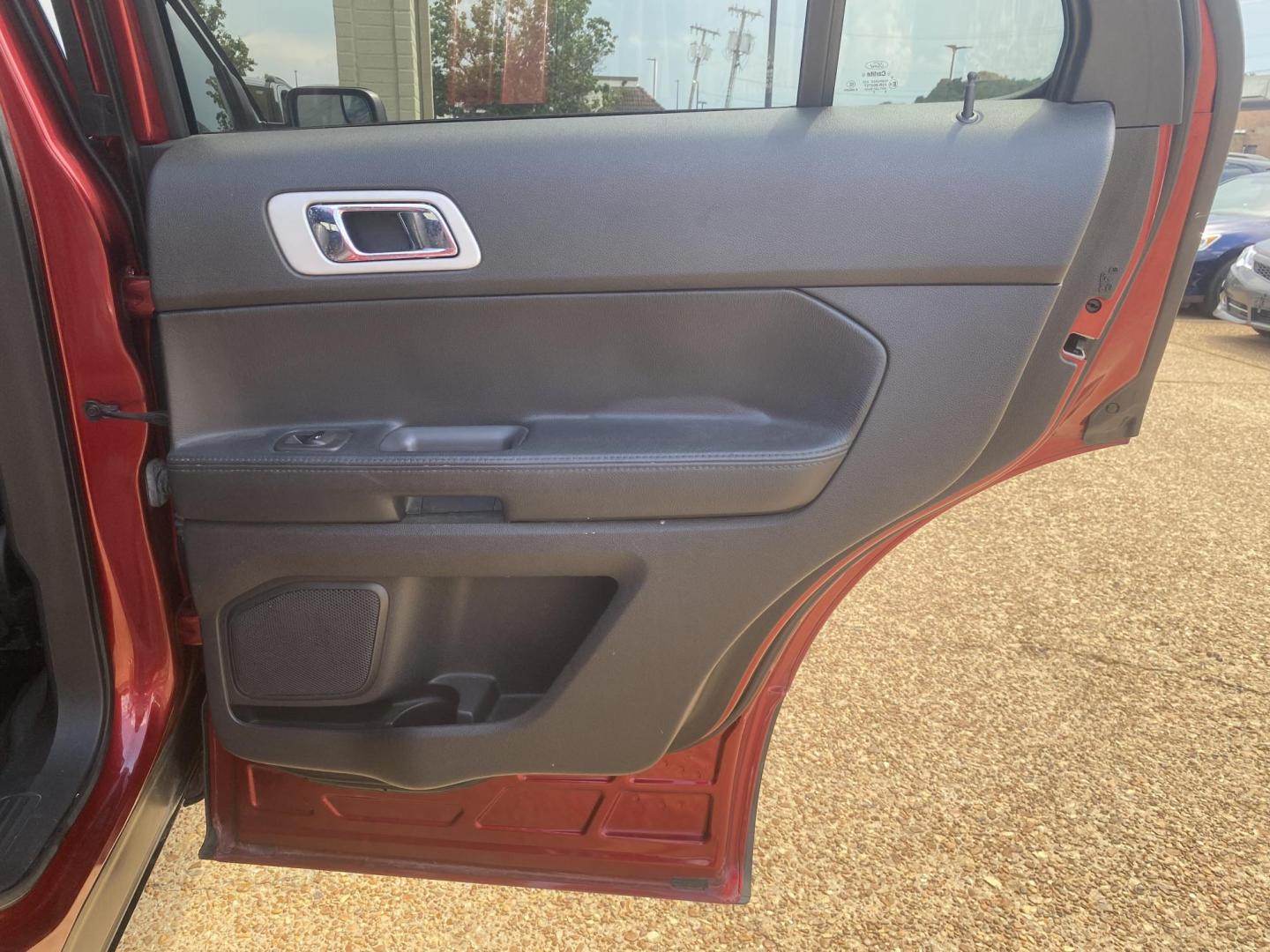 2015 RED FORD EXPLORER XLT (1FM5K7D82FG) , located at 922 W. Beacon St., Philadelphia, MS, 39350, (601) 650-3675, 32.770447, -89.127151 - Photo#15