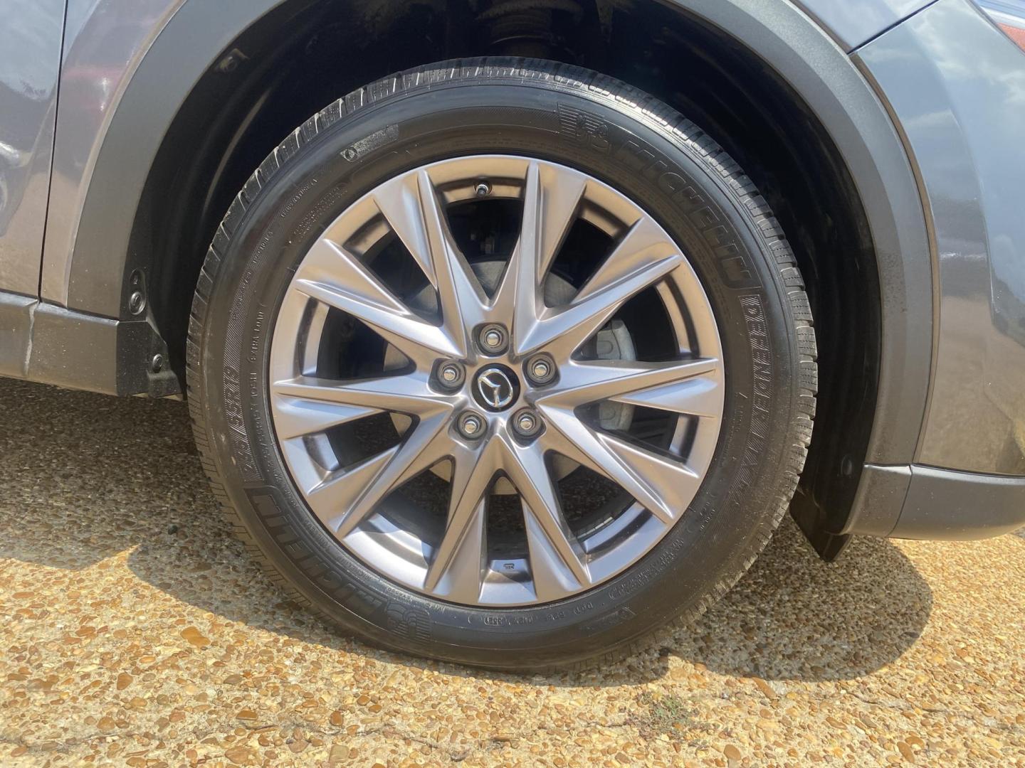 2019 GRAY MAZDA CX-5 GRAND TOURING (JM3KFADM7K1) , located at 922 W. Beacon St., Philadelphia, MS, 39350, (601) 650-3675, 32.770447, -89.127151 - Photo#7