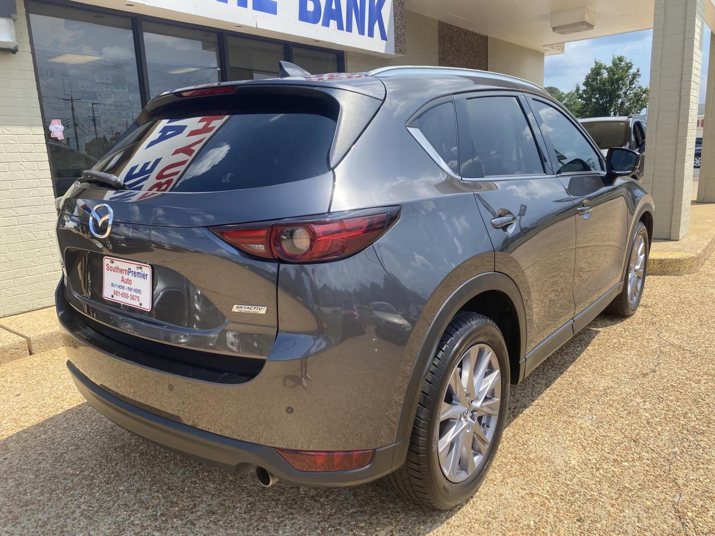 2019 GRAY MAZDA CX-5 GRAND TOURING (JM3KFADM7K1) , located at 922 W. Beacon St., Philadelphia, MS, 39350, (601) 650-3675, 32.770447, -89.127151 - Photo#5