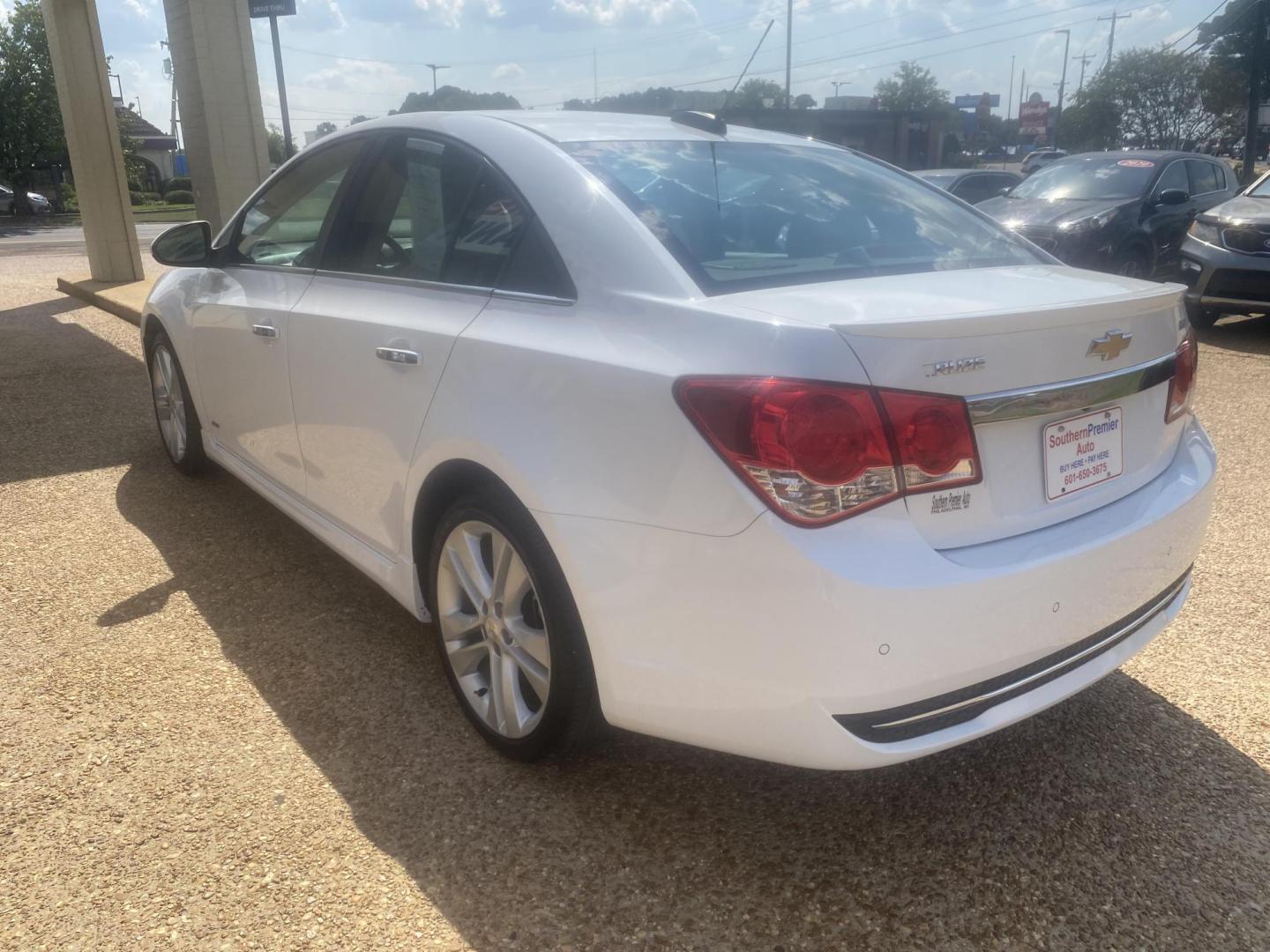 2016 WHITE CHEVROLET CRUZE LIMITED LTZ (1G1PG5SB0G7) , located at 922 W. Beacon St., Philadelphia, MS, 39350, (601) 650-3675, 32.770447, -89.127151 - Photo#3