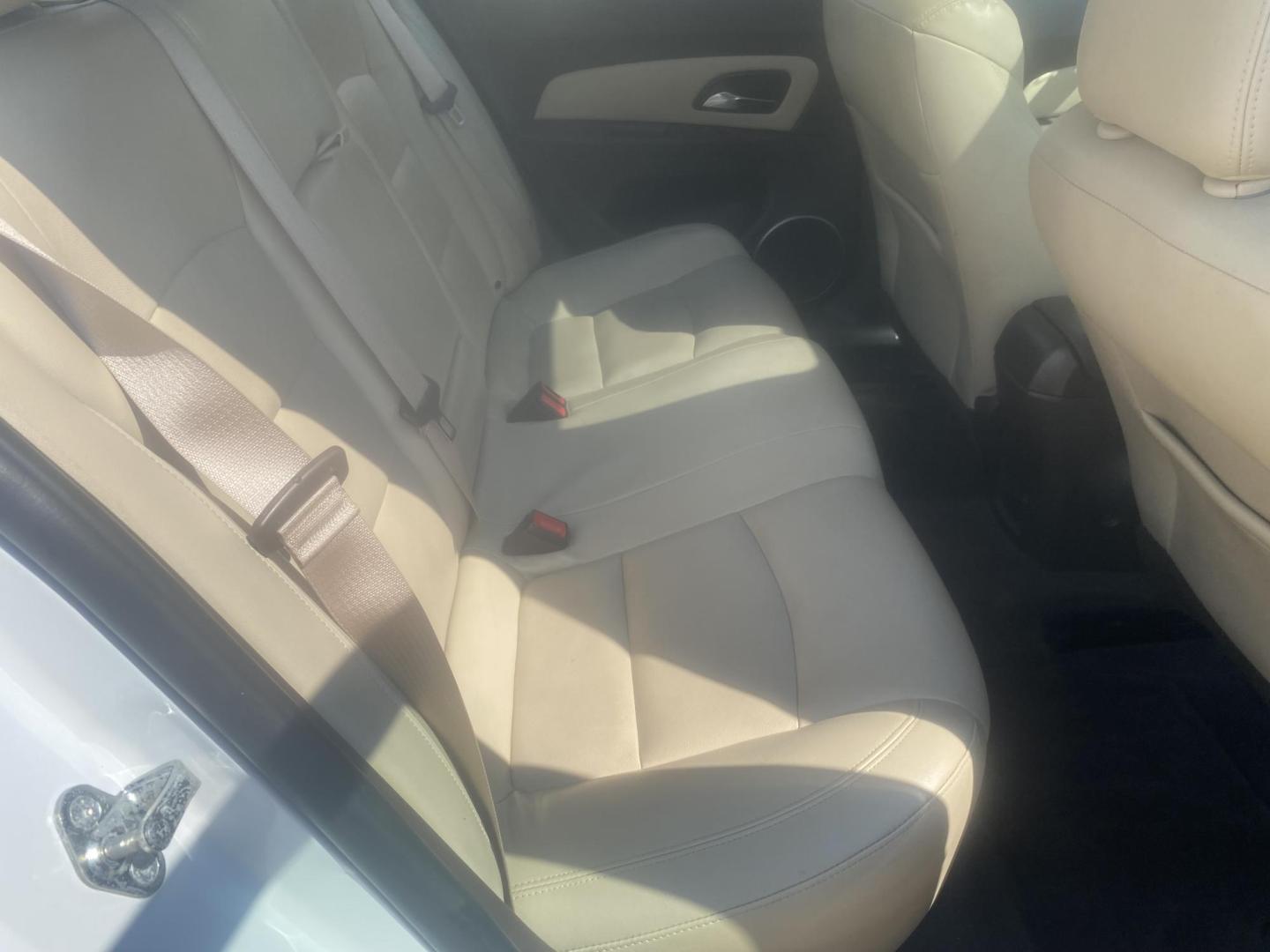 2016 WHITE CHEVROLET CRUZE LIMITED LTZ (1G1PG5SB0G7) , located at 922 W. Beacon St., Philadelphia, MS, 39350, (601) 650-3675, 32.770447, -89.127151 - Photo#13