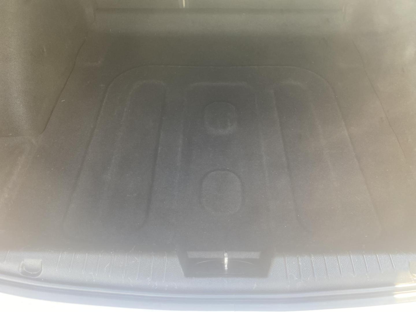 2016 WHITE CHEVROLET CRUZE LIMITED LTZ (1G1PG5SB0G7) , located at 922 W. Beacon St., Philadelphia, MS, 39350, (601) 650-3675, 32.770447, -89.127151 - Photo#17