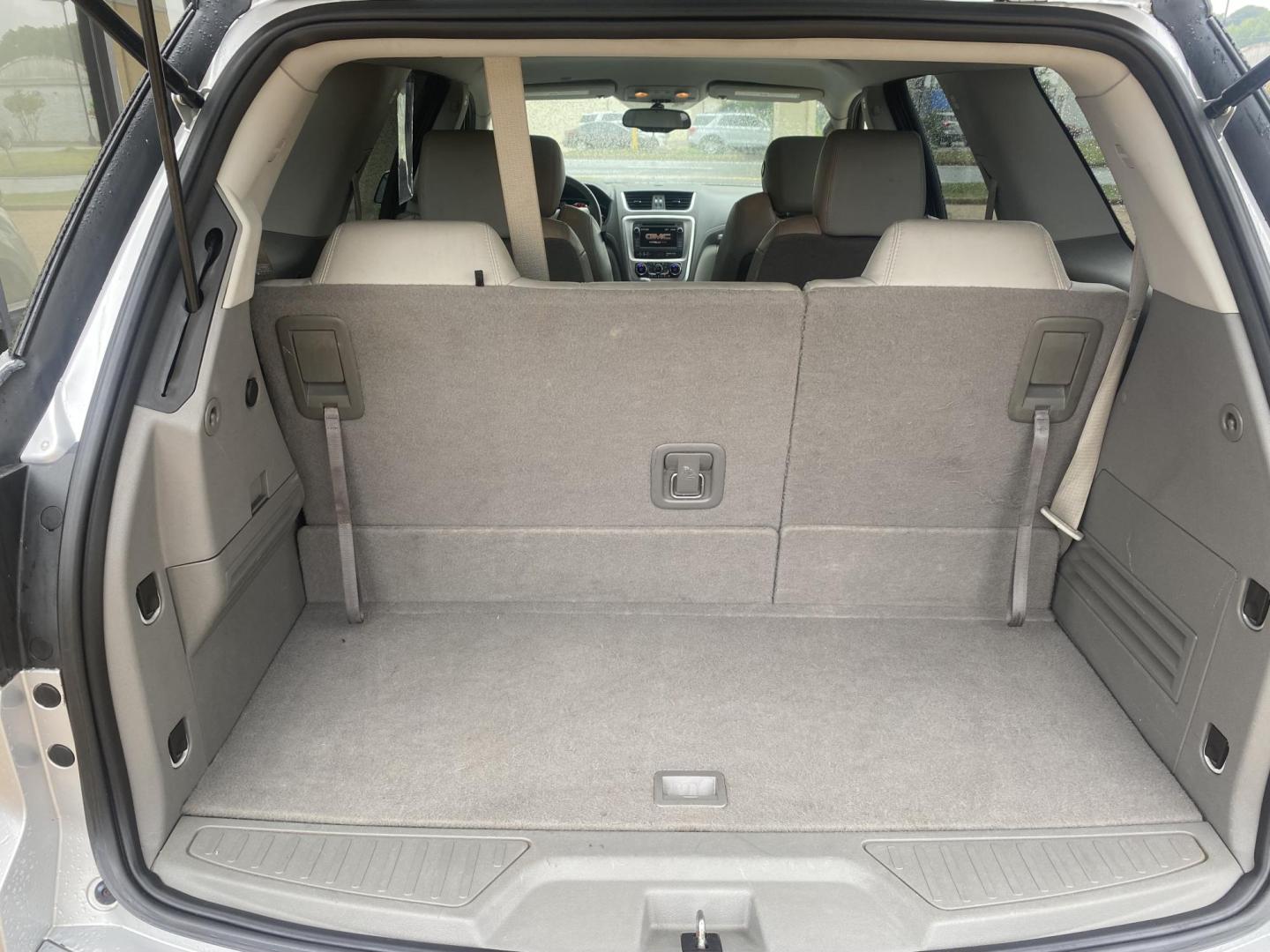 2016 SILVER GMC ACADIA SLT1 (1GKKRRKD7GJ) , located at 922 W. Beacon St., Philadelphia, MS, 39350, (601) 650-3675, 32.770447, -89.127151 - Photo#19