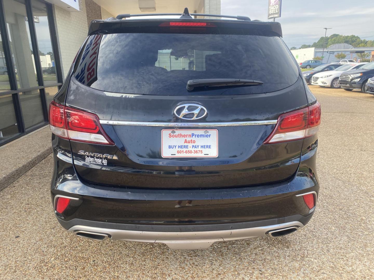 2017 BLACK HYUNDAI SANTA FE XL SE (KM8SM4HF4HU) , located at 922 W. Beacon St., Philadelphia, MS, 39350, (601) 650-3675, 32.770447, -89.127151 - Photo#4