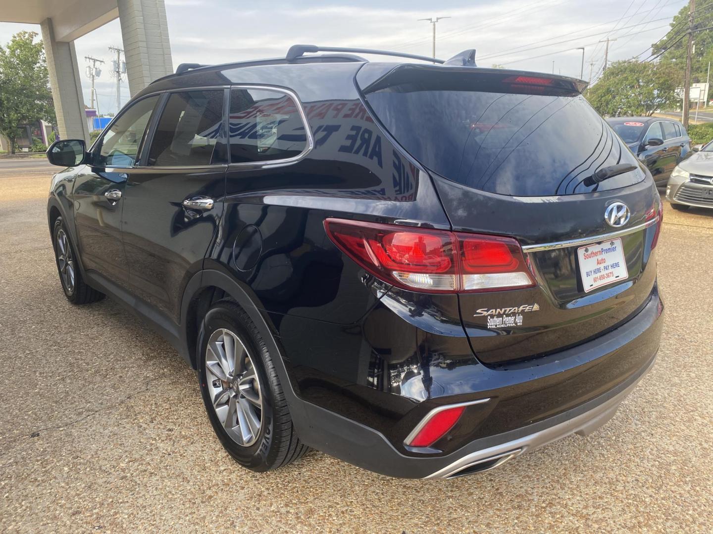 2017 BLACK HYUNDAI SANTA FE XL SE (KM8SM4HF4HU) , located at 922 W. Beacon St., Philadelphia, MS, 39350, (601) 650-3675, 32.770447, -89.127151 - Photo#3