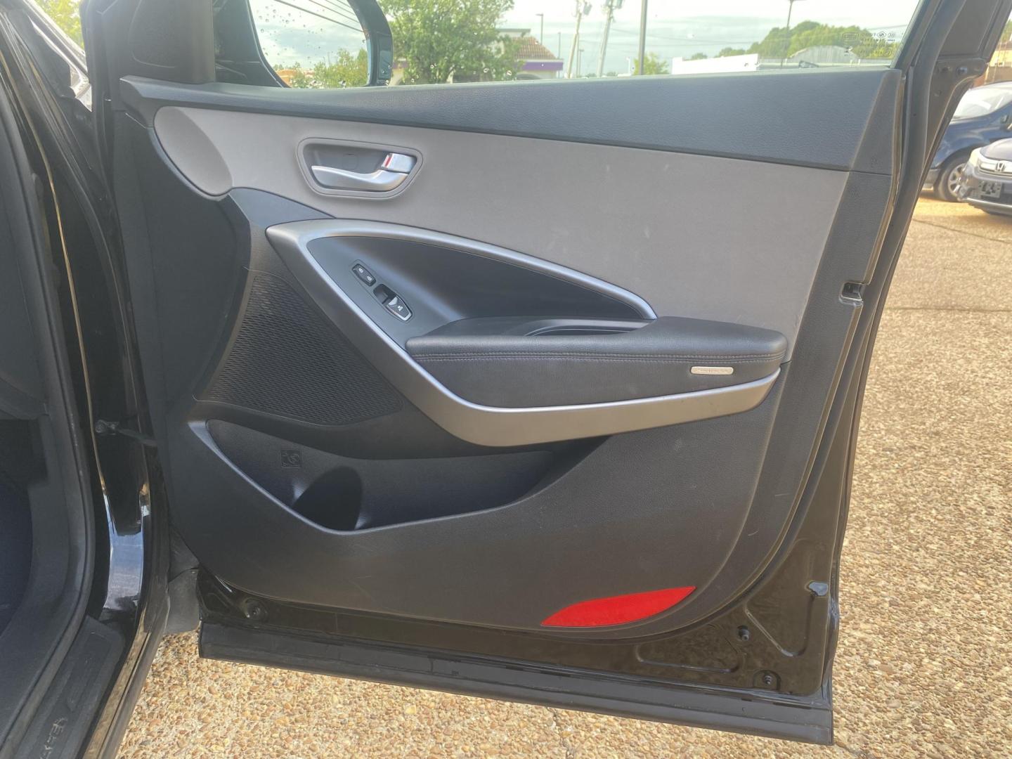 2017 BLACK HYUNDAI SANTA FE XL SE (KM8SM4HF4HU) , located at 922 W. Beacon St., Philadelphia, MS, 39350, (601) 650-3675, 32.770447, -89.127151 - Photo#11