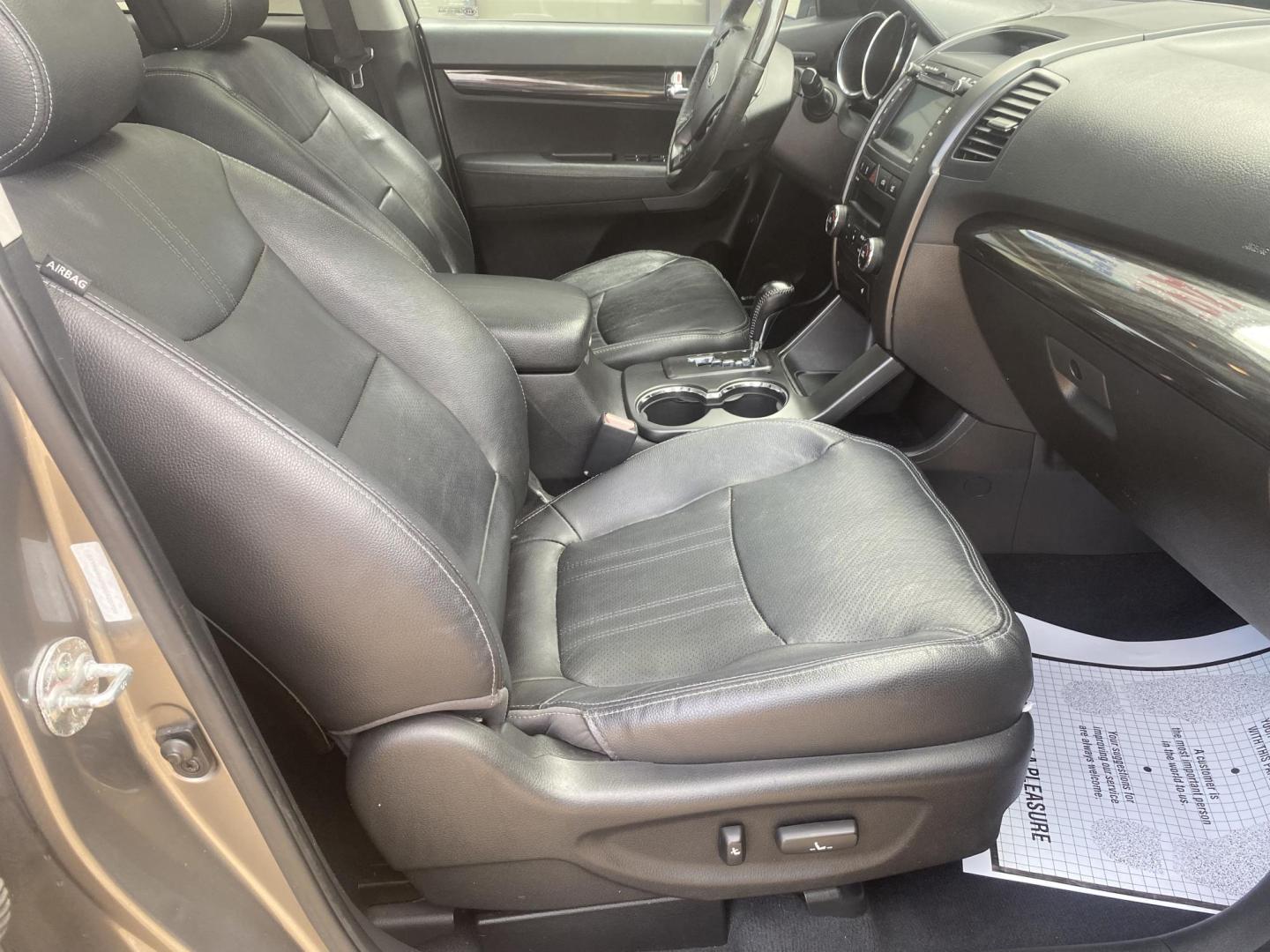 2013 SILVER KIA SORENTO SX (5XYKW4A29DG) , located at 922 W. Beacon St., Philadelphia, MS, 39350, (601) 650-3675, 32.770447, -89.127151 - Photo#10