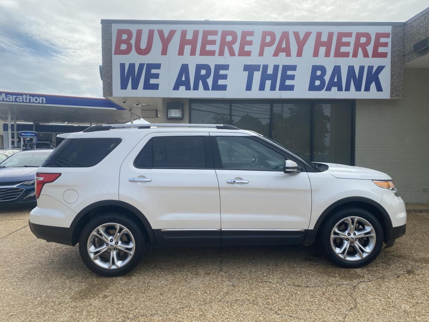 2014 WHITE FORD EXPLORER LIMITED (1FM5K7F83EG) , located at 922 W. Beacon St., Philadelphia, MS, 39350, (601) 650-3675, 32.770447, -89.127151 - Photo#6