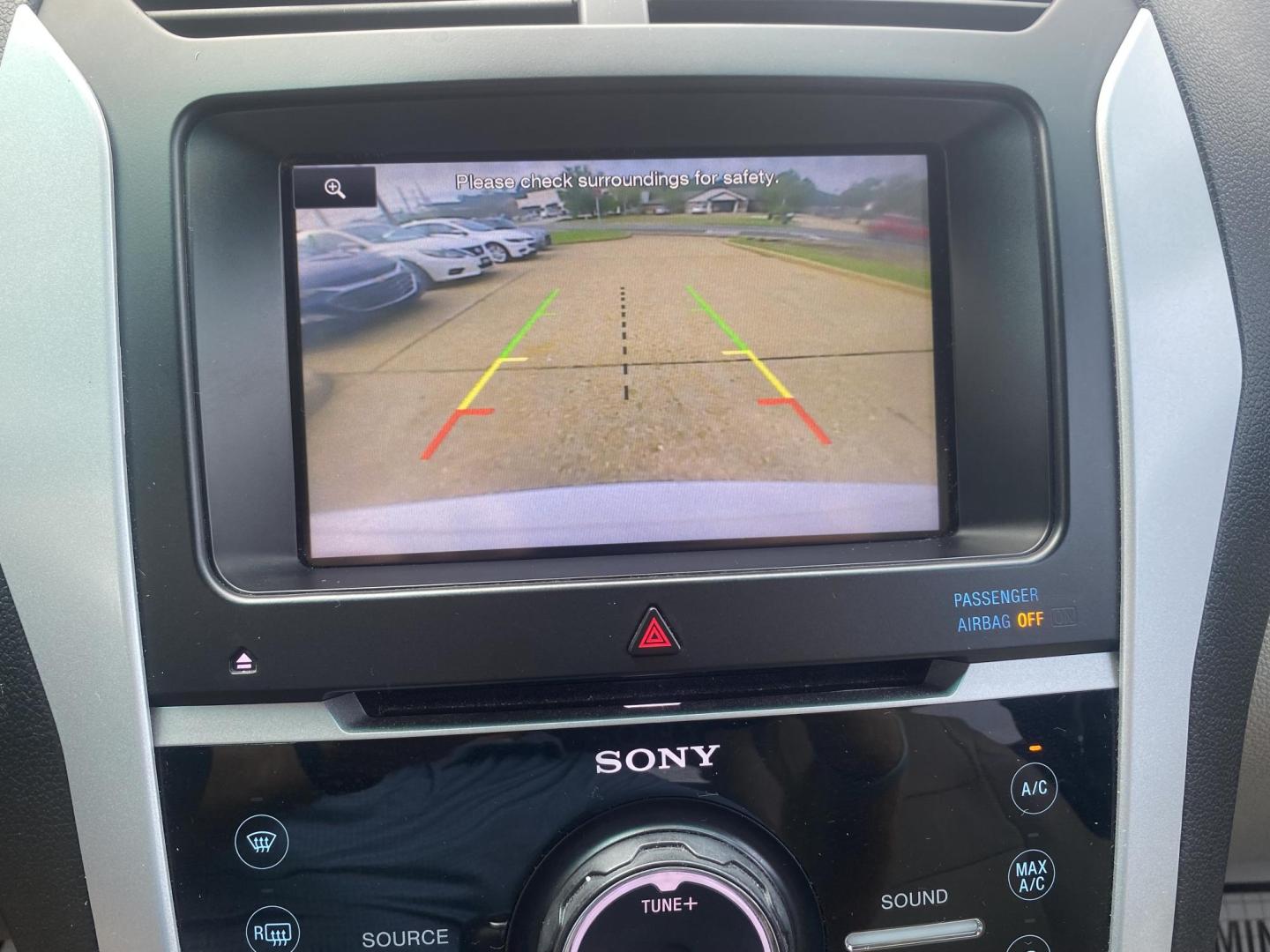 2014 WHITE FORD EXPLORER LIMITED (1FM5K7F83EG) , located at 922 W. Beacon St., Philadelphia, MS, 39350, (601) 650-3675, 32.770447, -89.127151 - Photo#18