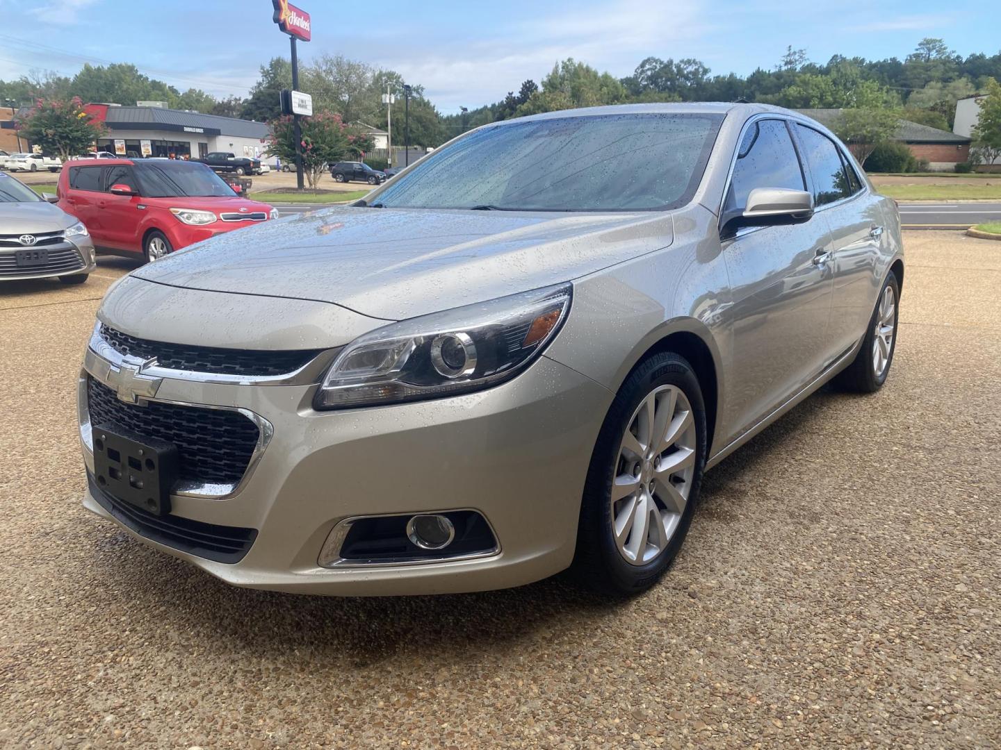 2014 GOLD CHEVROLET MALIBU LTZ (1G11H5SL7EF) , located at 922 W. Beacon St., Philadelphia, MS, 39350, (601) 650-3675, 32.770447, -89.127151 - Photo#2