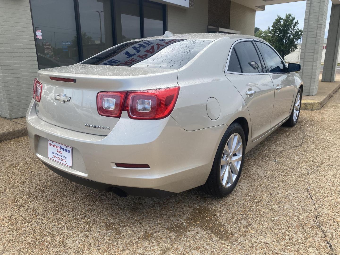 2014 GOLD CHEVROLET MALIBU LTZ (1G11H5SL7EF) , located at 922 W. Beacon St., Philadelphia, MS, 39350, (601) 650-3675, 32.770447, -89.127151 - Photo#5