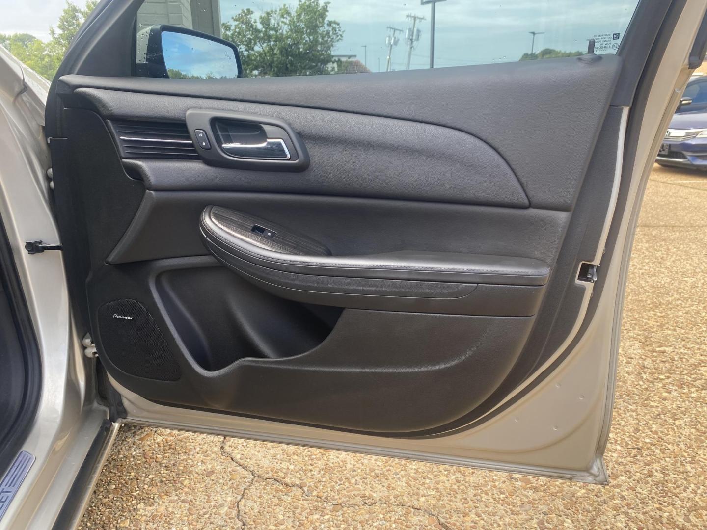 2014 GOLD CHEVROLET MALIBU LTZ (1G11H5SL7EF) , located at 922 W. Beacon St., Philadelphia, MS, 39350, (601) 650-3675, 32.770447, -89.127151 - Photo#11