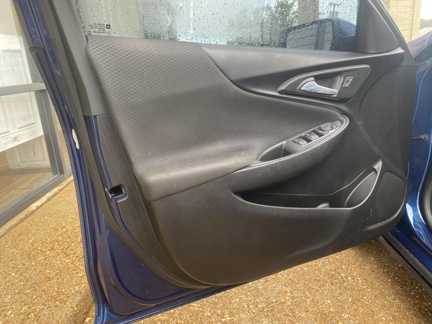 2019 BLUE CHEVROLET MALIBU LT (2FL) (1G1ZD5STXKF) , located at 922 W. Beacon St., Philadelphia, MS, 39350, (601) 650-3675, 32.770447, -89.127151 - Photo#8