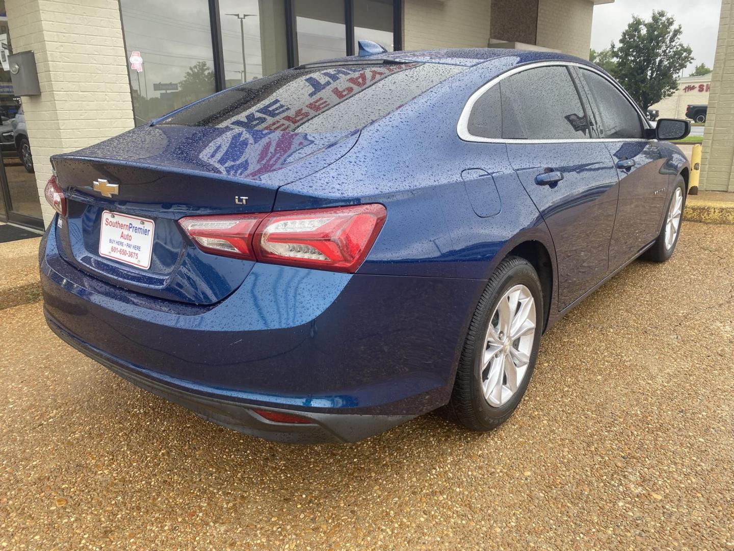 2019 BLUE CHEVROLET MALIBU LT (2FL) (1G1ZD5STXKF) , located at 922 W. Beacon St., Philadelphia, MS, 39350, (601) 650-3675, 32.770447, -89.127151 - Photo#5