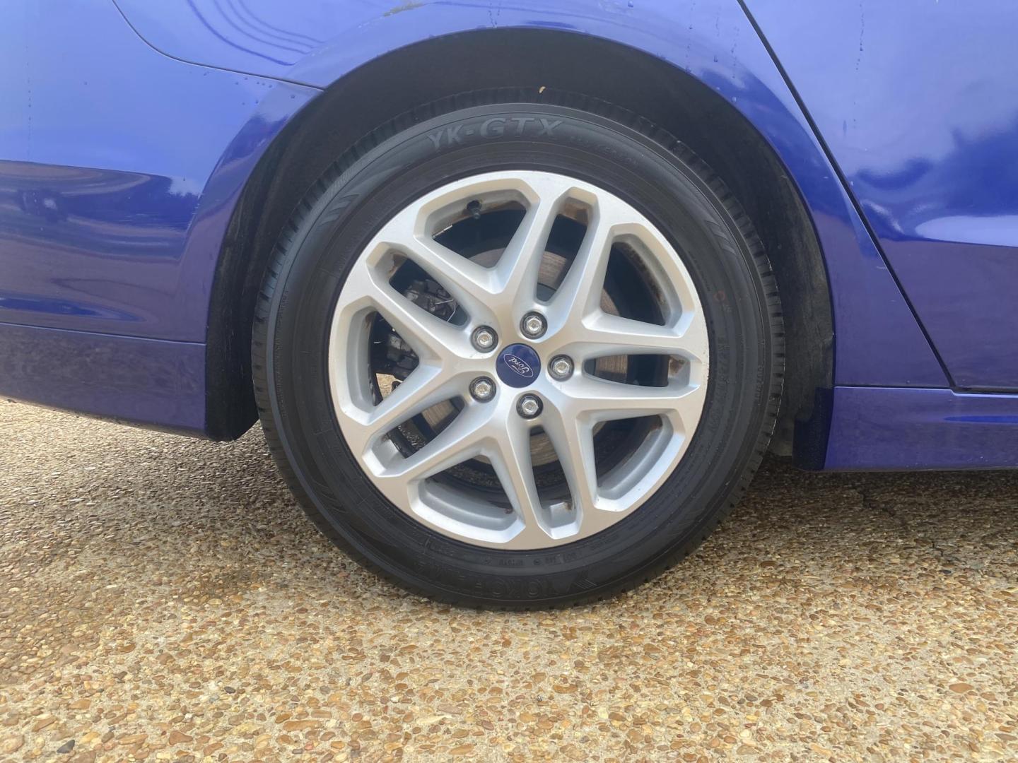 2014 BLUE FORD FUSION SE (1FA6P0H79E5) , located at 922 W. Beacon St., Philadelphia, MS, 39350, (601) 650-3675, 32.770447, -89.127151 - Photo#7