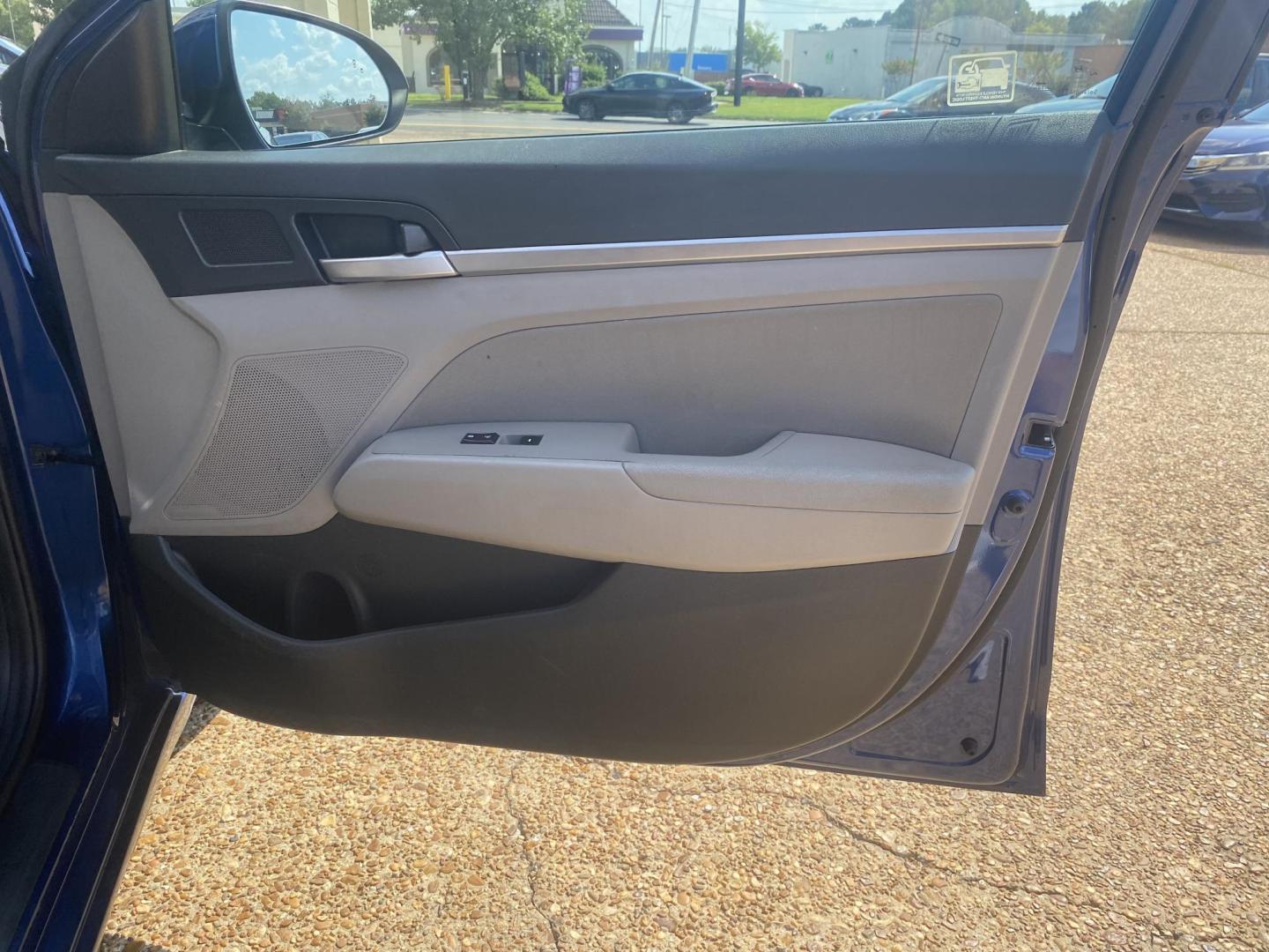 2020 BLUE HYUNDAI ELANTRA LIMITED; SEL (5NPD84LF0LH) , located at 922 W. Beacon St., Philadelphia, MS, 39350, (601) 650-3675, 32.770447, -89.127151 - Photo#11