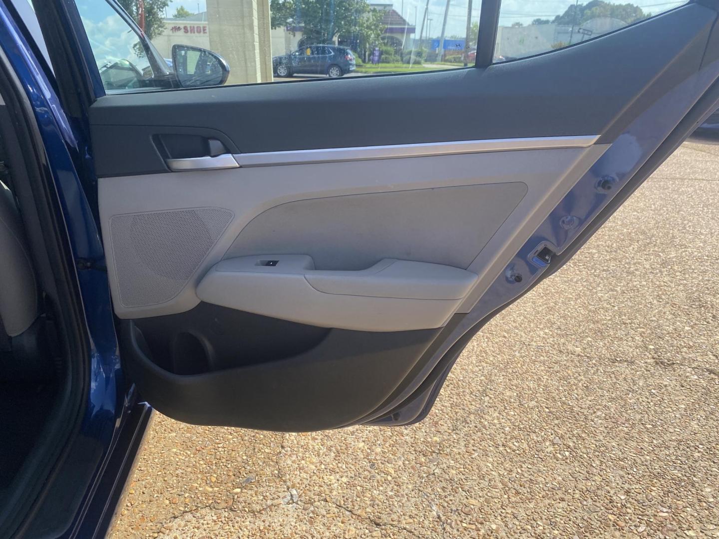 2020 BLUE HYUNDAI ELANTRA LIMITED; SEL (5NPD84LF0LH) , located at 922 W. Beacon St., Philadelphia, MS, 39350, (601) 650-3675, 32.770447, -89.127151 - Photo#15