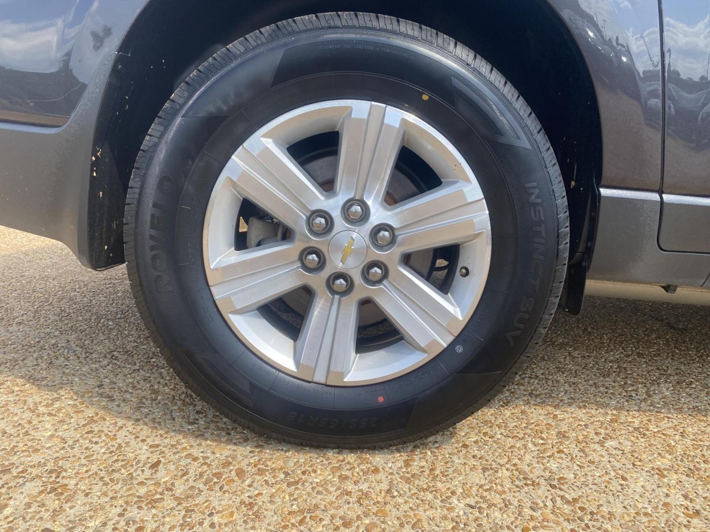 2014 GRAY CHEVROLET TRAVERSE 2LT (1GNKRHKD3EJ) , located at 922 W. Beacon St., Philadelphia, MS, 39350, (601) 650-3675, 32.770447, -89.127151 - Photo#7
