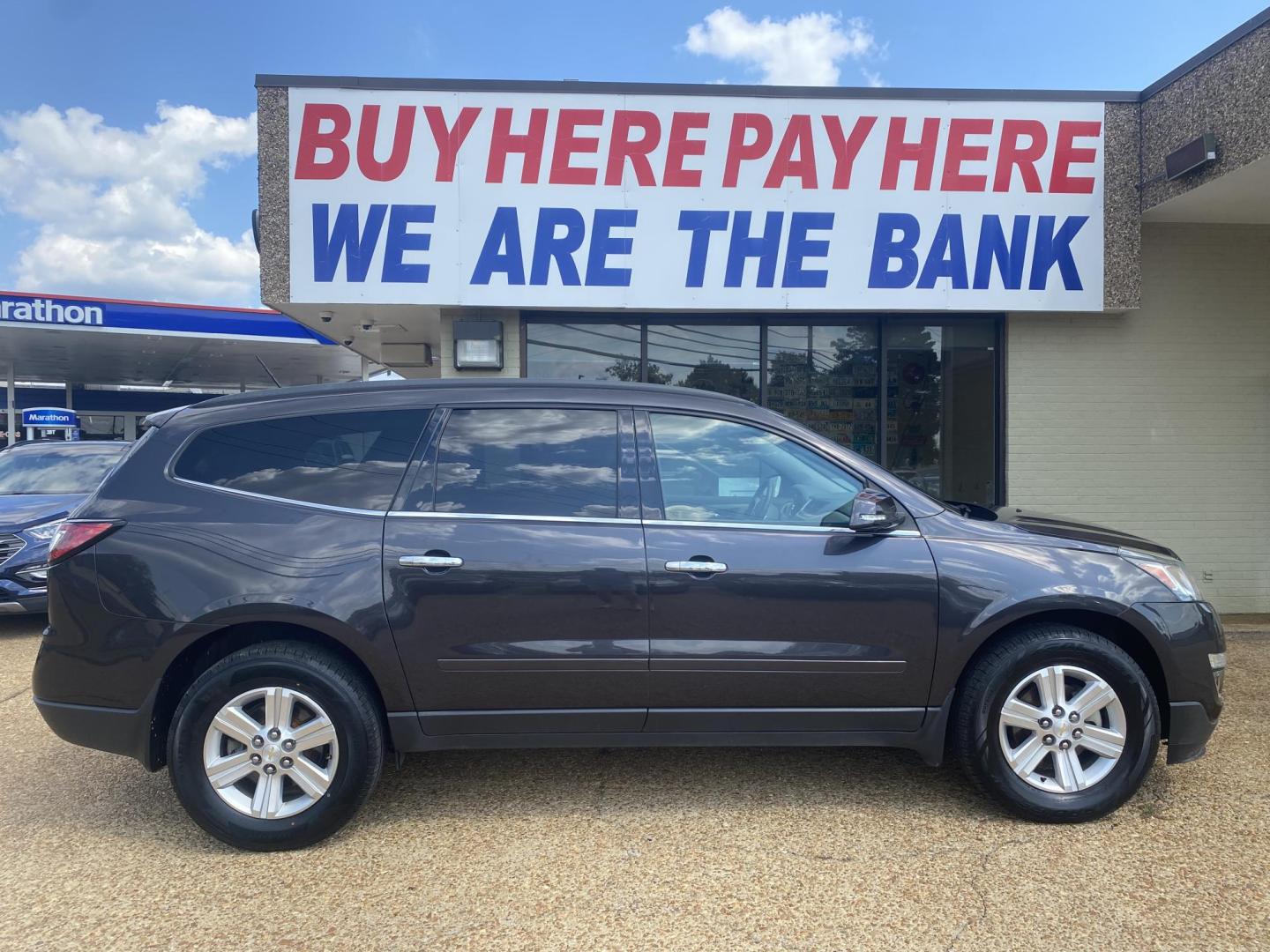 2014 GRAY CHEVROLET TRAVERSE 2LT (1GNKRHKD3EJ) , located at 922 W. Beacon St., Philadelphia, MS, 39350, (601) 650-3675, 32.770447, -89.127151 - Photo#6