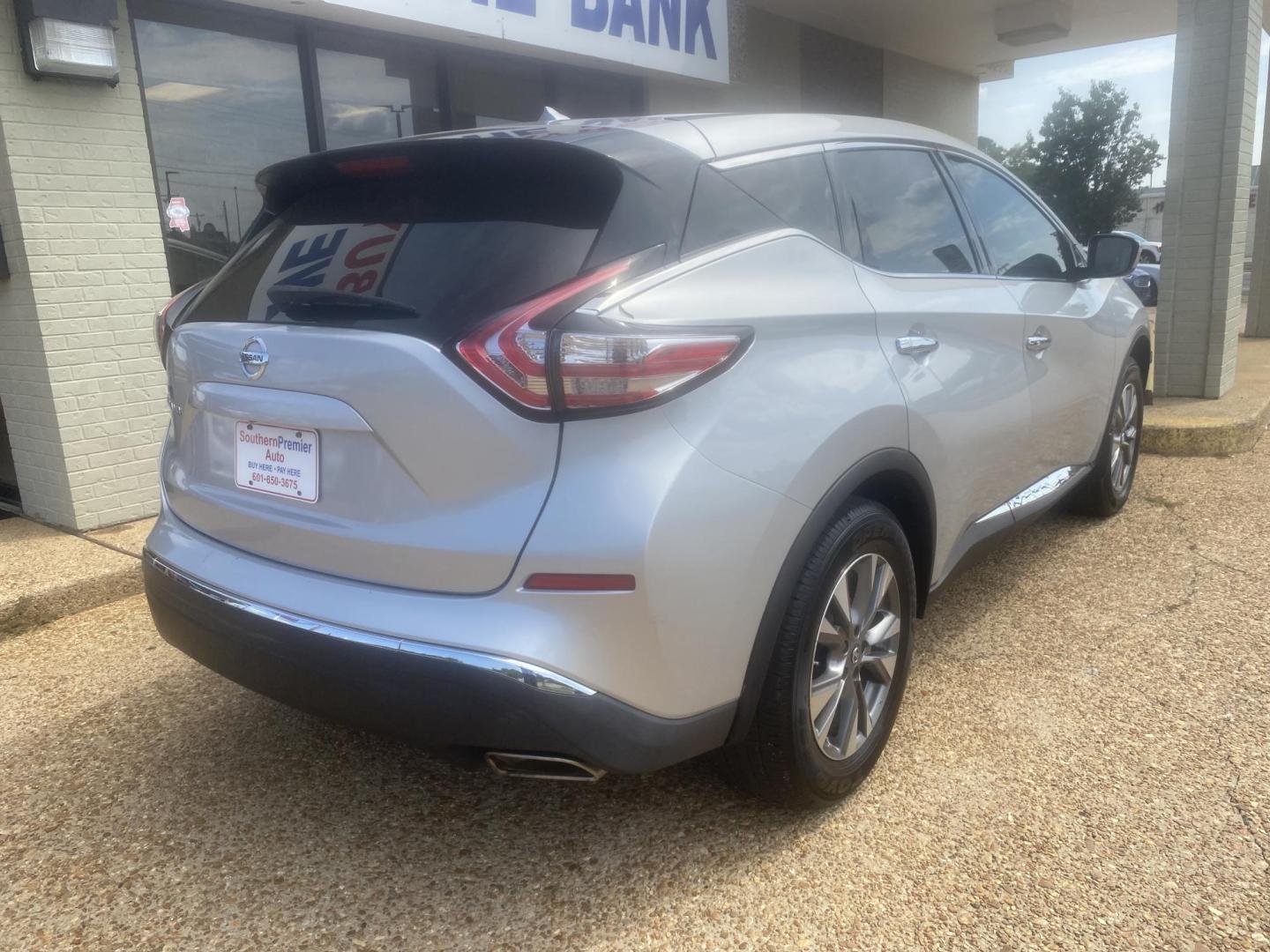 2016 SILVER NISSAN MURANO S (5N1AZ2MG9GN) , located at 922 W. Beacon St., Philadelphia, MS, 39350, (601) 650-3675, 32.770447, -89.127151 - Photo#5