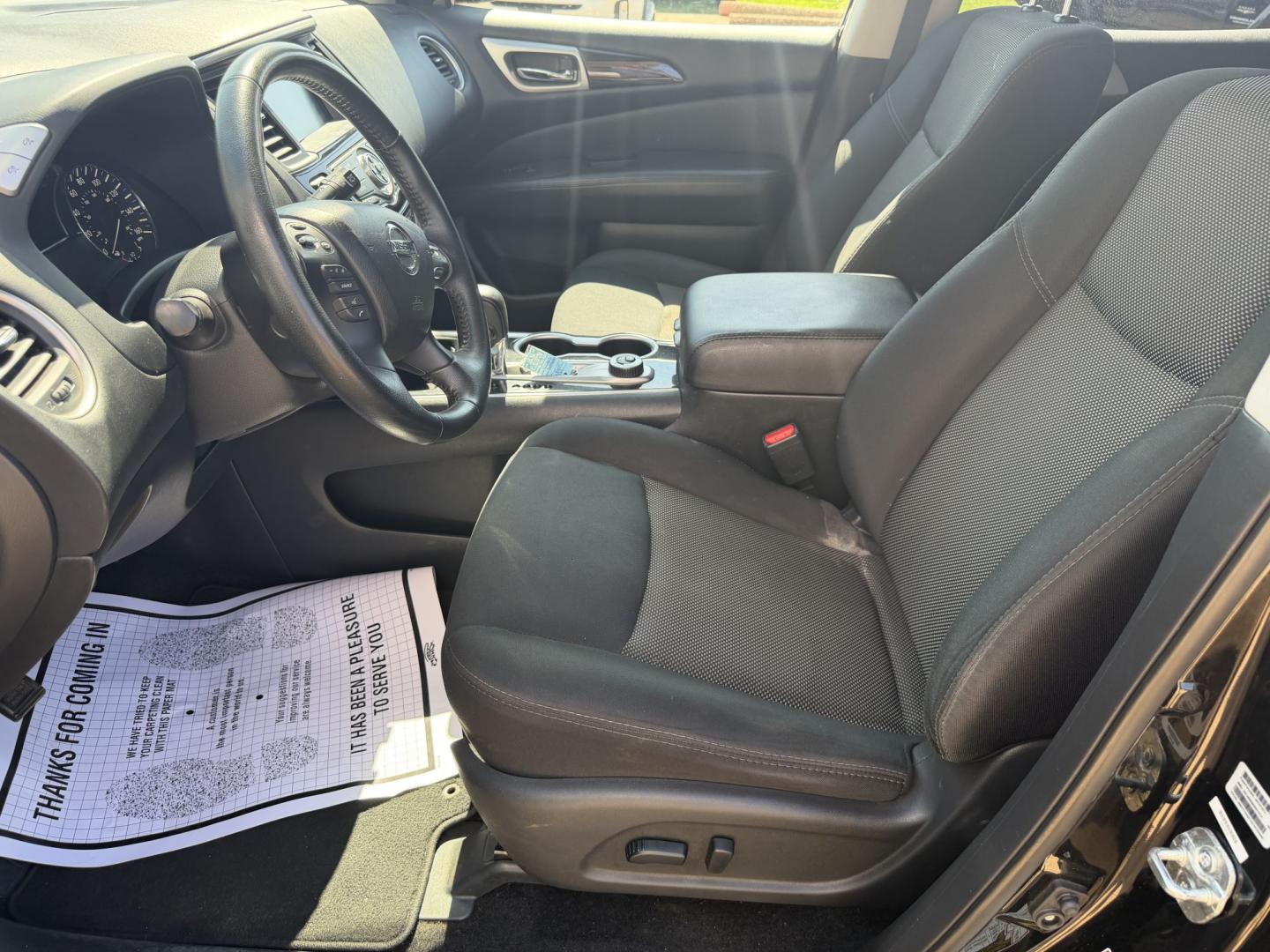 2019 BLACK NISSAN PATHFINDER SV (5N1DR2MMXKC) , located at 922 W. Beacon St., Philadelphia, MS, 39350, (601) 650-3675, 32.770447, -89.127151 - Photo#9
